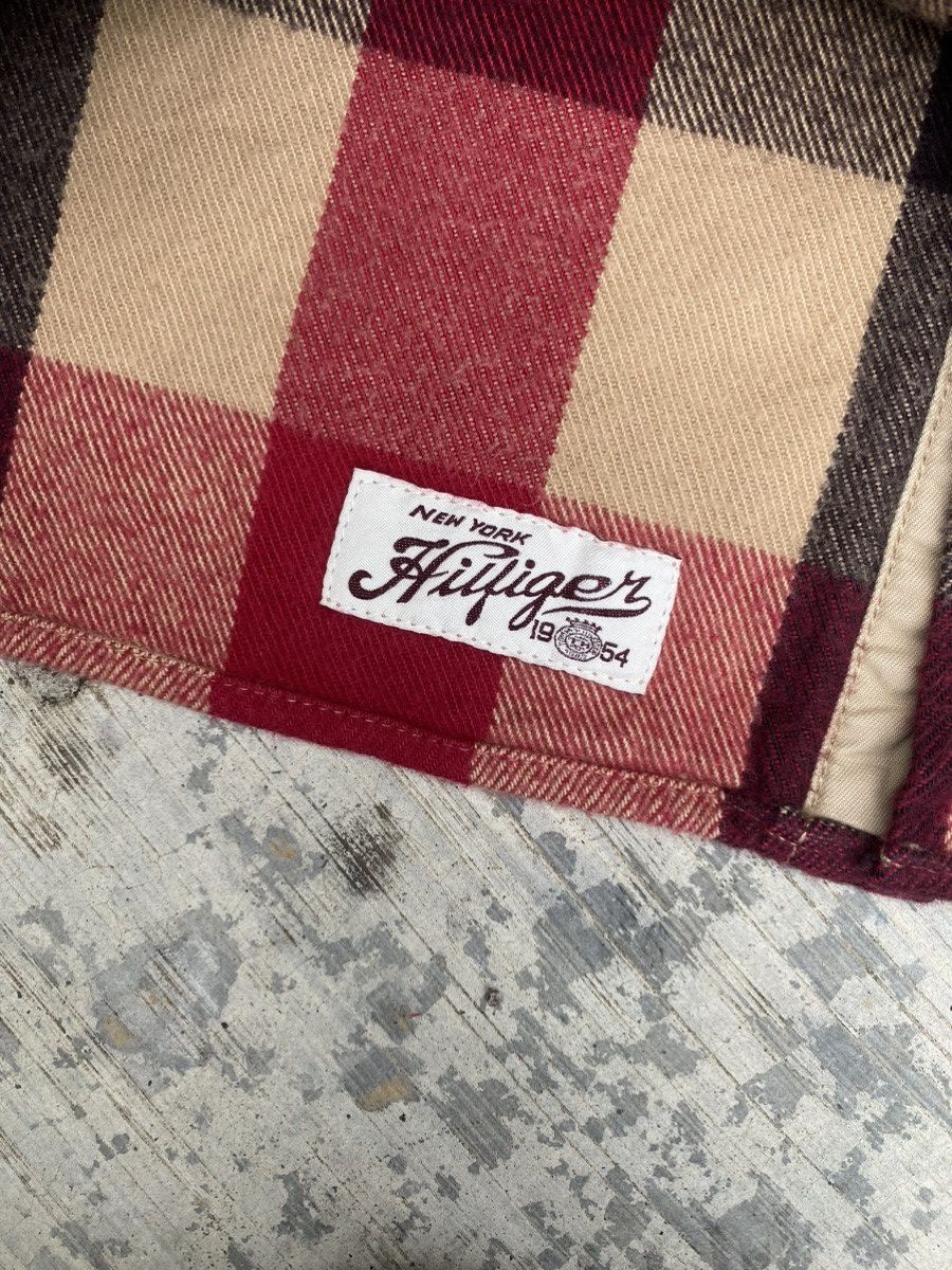 Flannel × Tommy Hilfiger Tommy Hilfiger Custom Fit Flannel Size US M / EU 48-50 / 2 - 7 Thumbnail