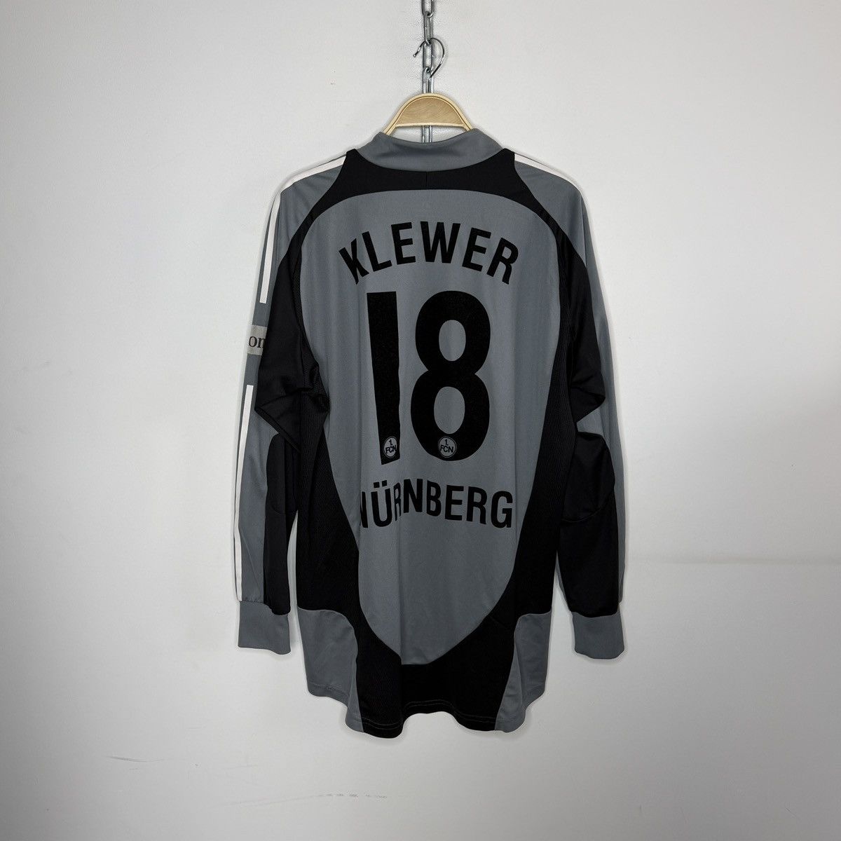 Adidas Adidas 1.FCN Nurnberg goalkeeper jersey Klewer 18 2008 Y2K Size US XL / EU 56 / 4 - 1 Thumbnail