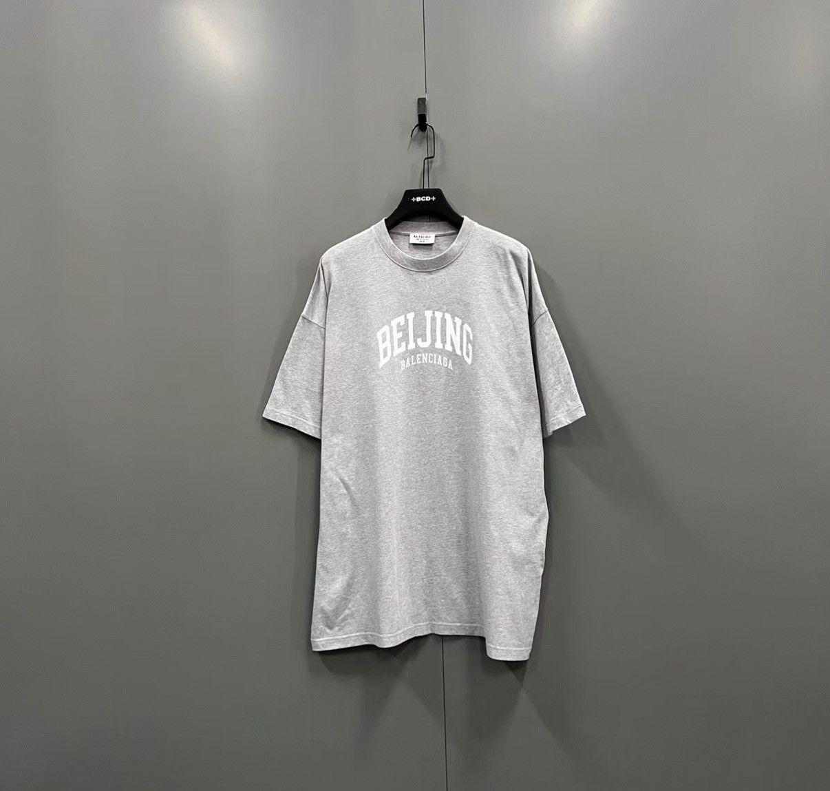 Balenciaga Balenciaga City Series Grey Printed Short Sleeve T-shirt J41 Size US L / EU 52-54 / 3 - 1 Thumbnail