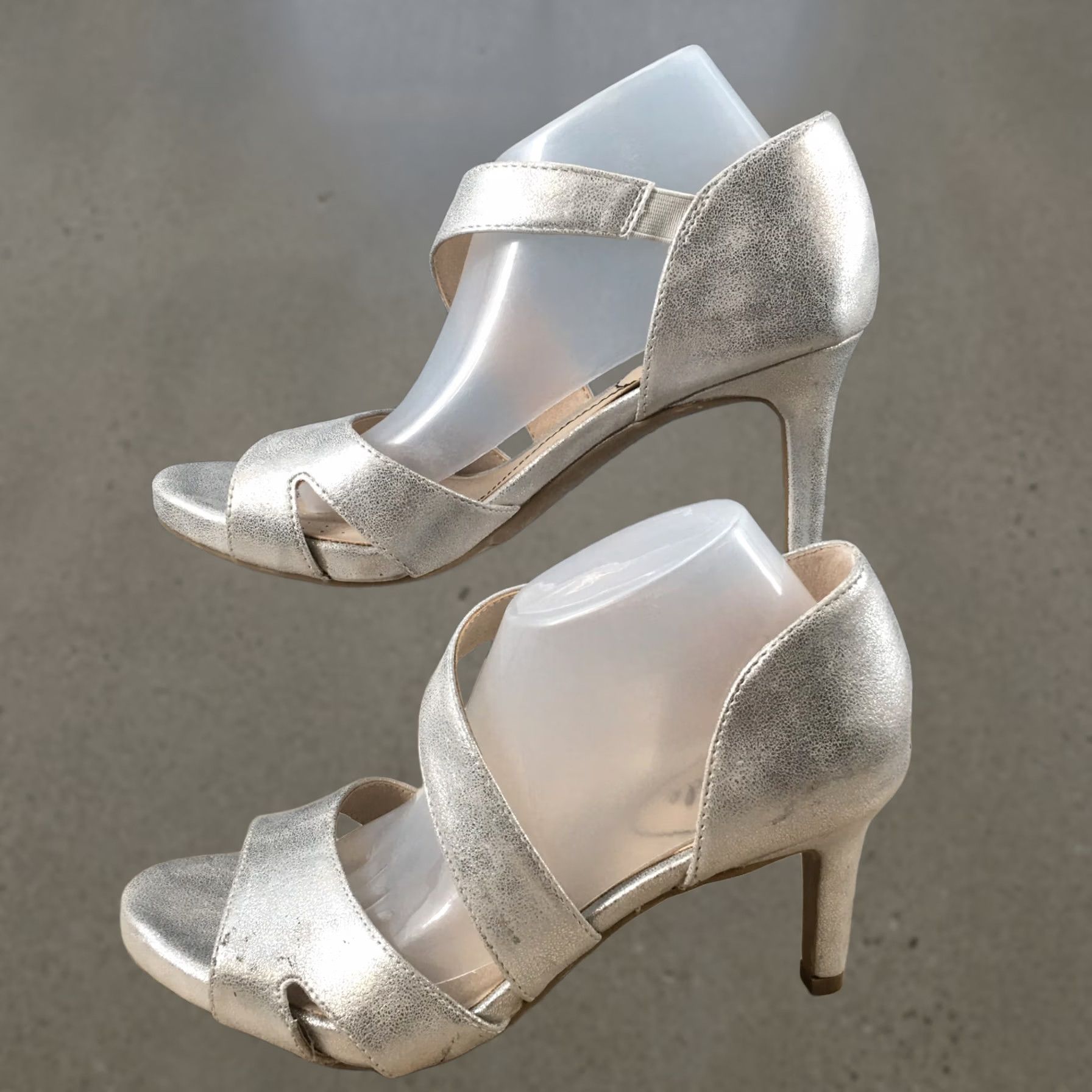 Vintage Lifestride Heels Womens 6.5 M Mega Open Toe Pumps Silver Faux Leather Slip On Pump Womens Casual Open Toe Silver Lifestride Heels Mens? Size US 7 / IT 37 - 1 Thumbnail