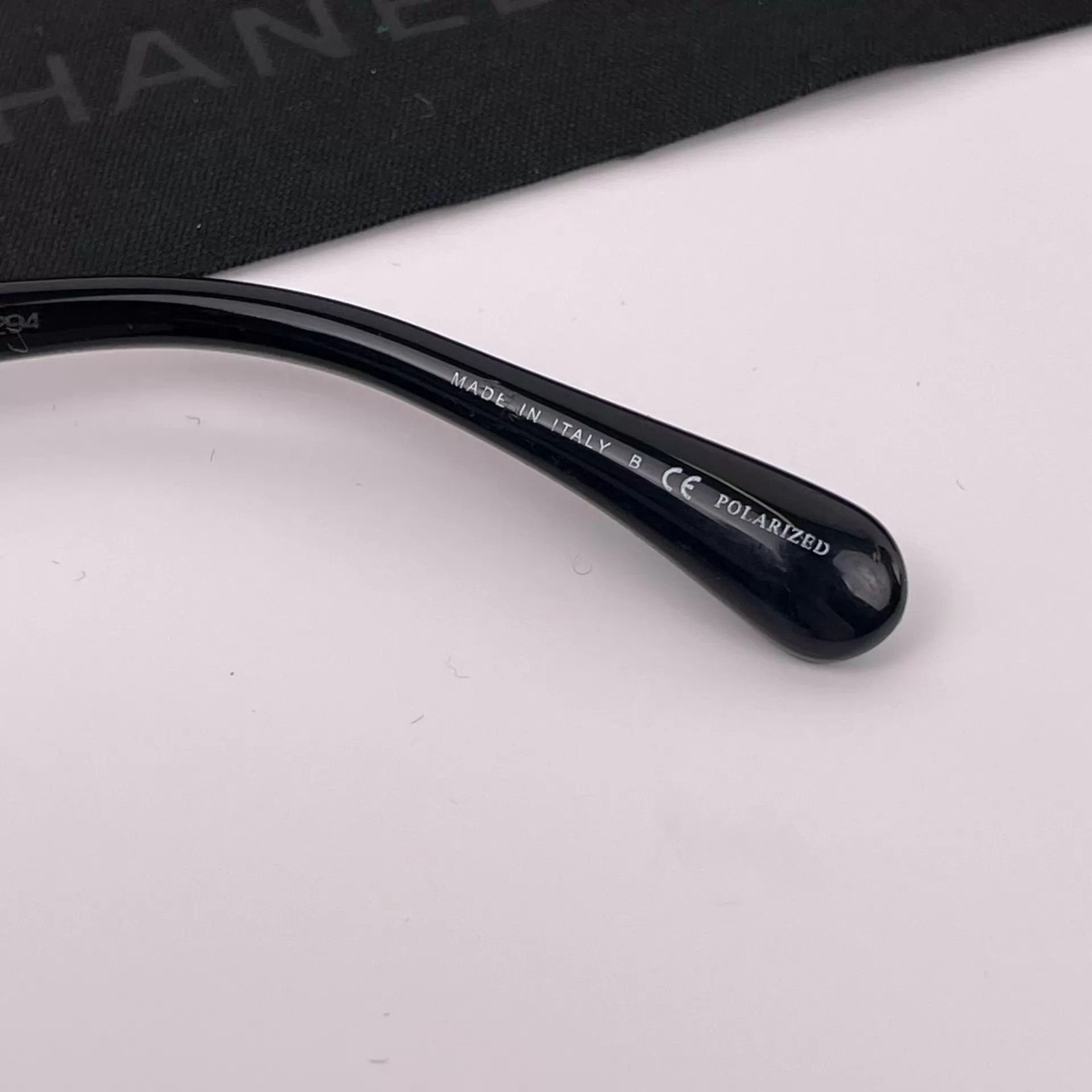 Chanel Chanel Black Resin Sunglasses Size ONE SIZE - 7 Thumbnail