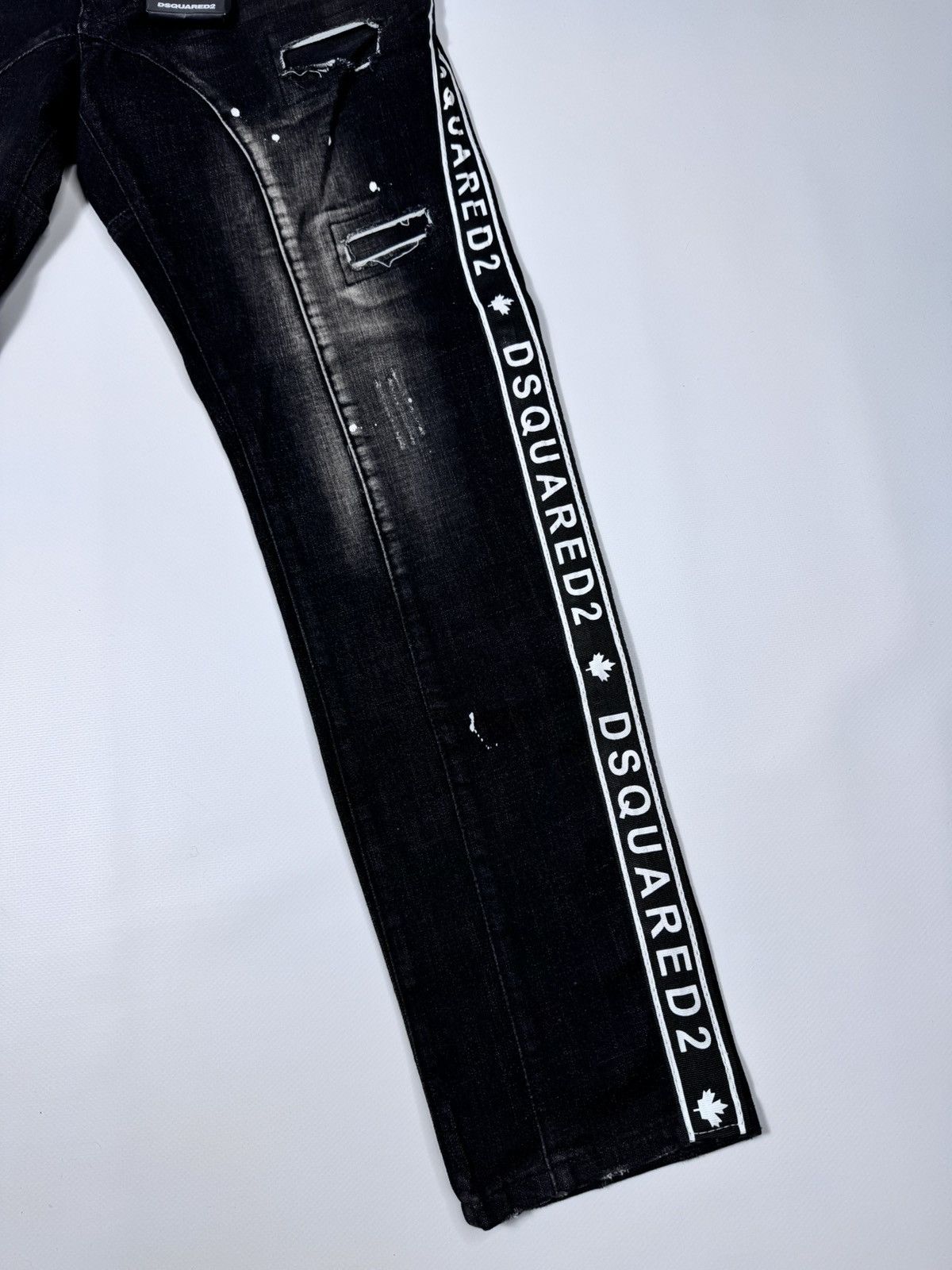 Dsquared2 Dsquared2 exclusive distressed multi logo jeans pants size M Size US 32 / EU 48 - 8 Thumbnail