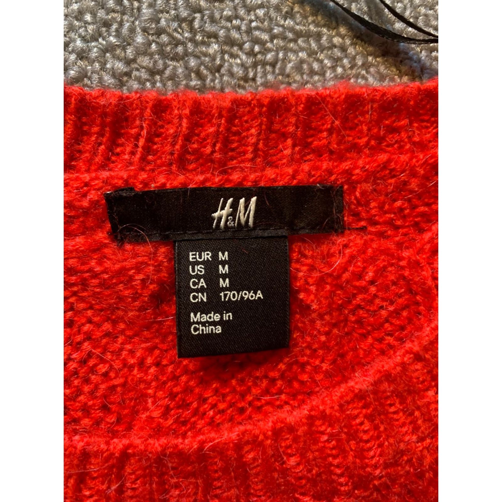 Asics H & M Sweater Womens Red Knit Medium M Knit Sweater Cardigan Crew Neck Solid Red Casual Womens M Size M / US 6-8 / IT 42-44 - 3 Thumbnail