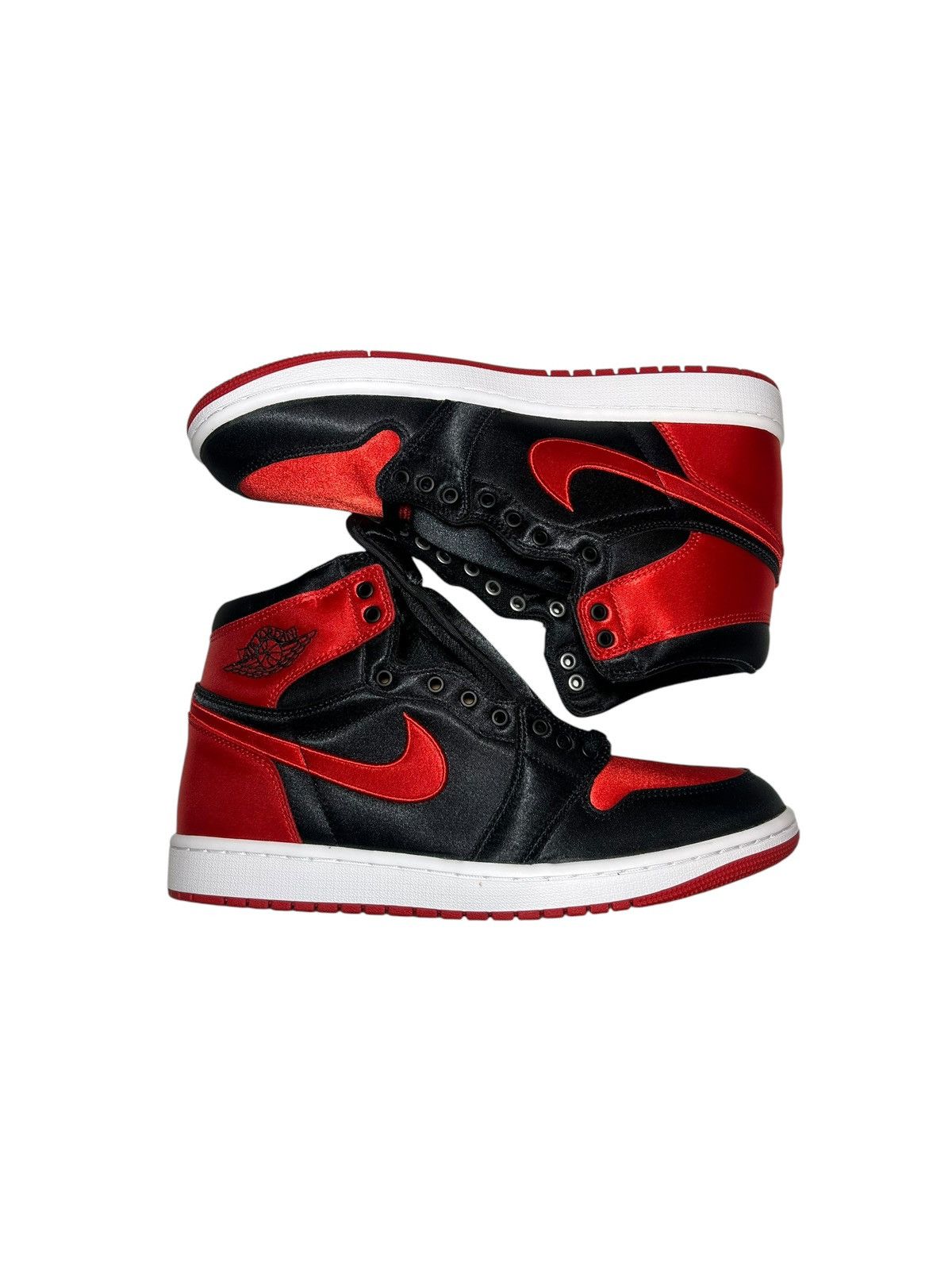 Nike Jordan 1 Retro High OG Satin Bred Size US 11 / EU 44 - 3 Thumbnail