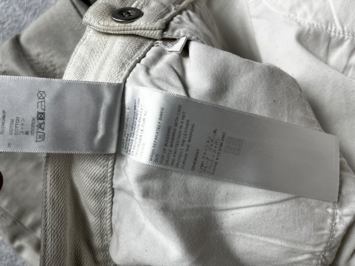 Givenchy Givenchy distressed style unisex’s Size US 31 - 16 Thumbnail
