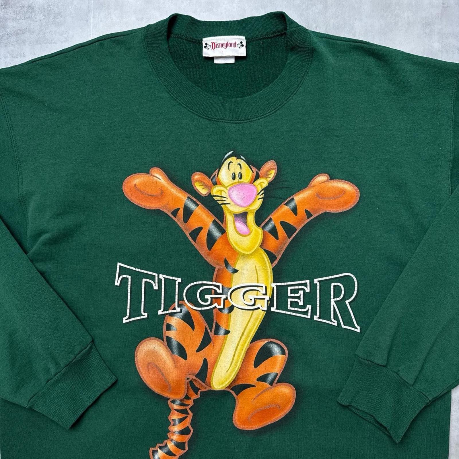 Disney Y2K Disney Tigger Crewneck Green vintage sweatshirt Size US L / EU 52-54 / 3 - 7 Thumbnail