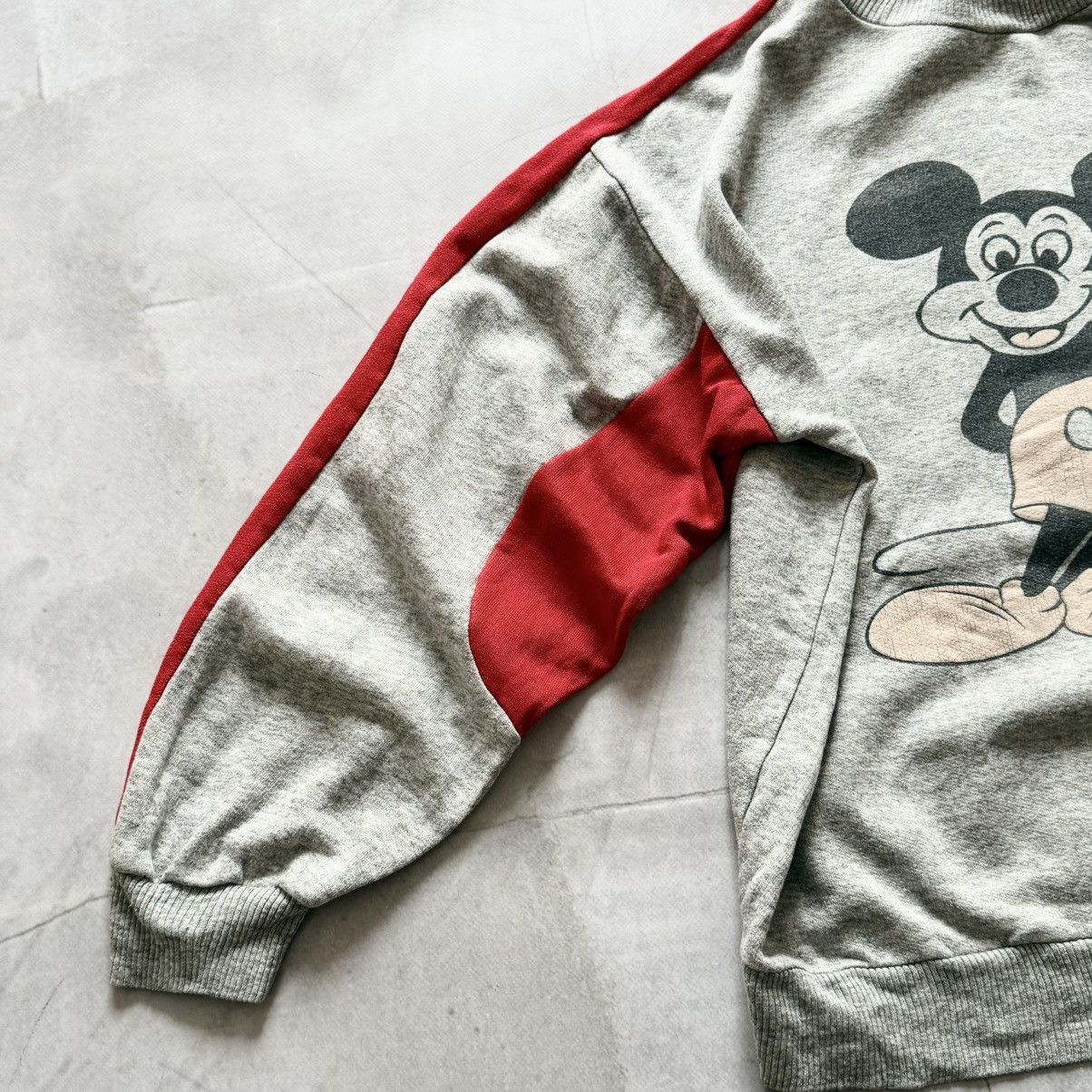 Vintage RARE 70-80s Mickey Mouse Archive Cartoon Movie Sweatshirt Size US M / EU 48-50 / 2 - 5 Thumbnail