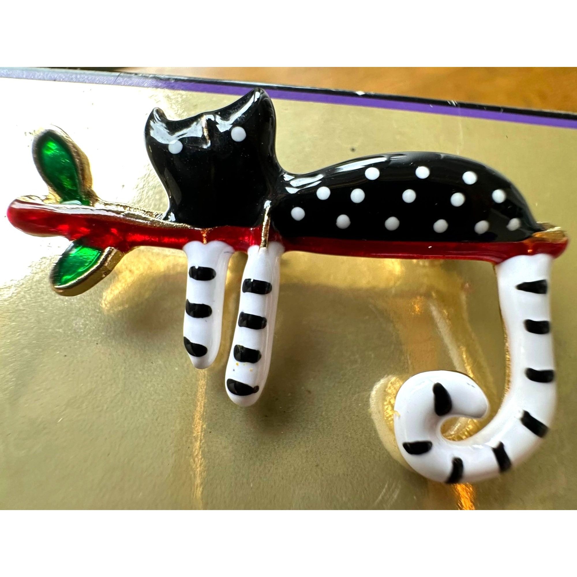Handmade Folk Art Spotted Cat on Branch Pin Brooch Whimsical New Kitt Size ONE SIZE - 7 Thumbnail