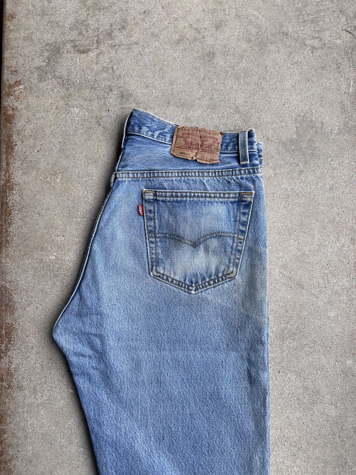 Levi's 90’s Levi’s 501xx Light Wash Size US 32 / EU 48 - 6 Thumbnail