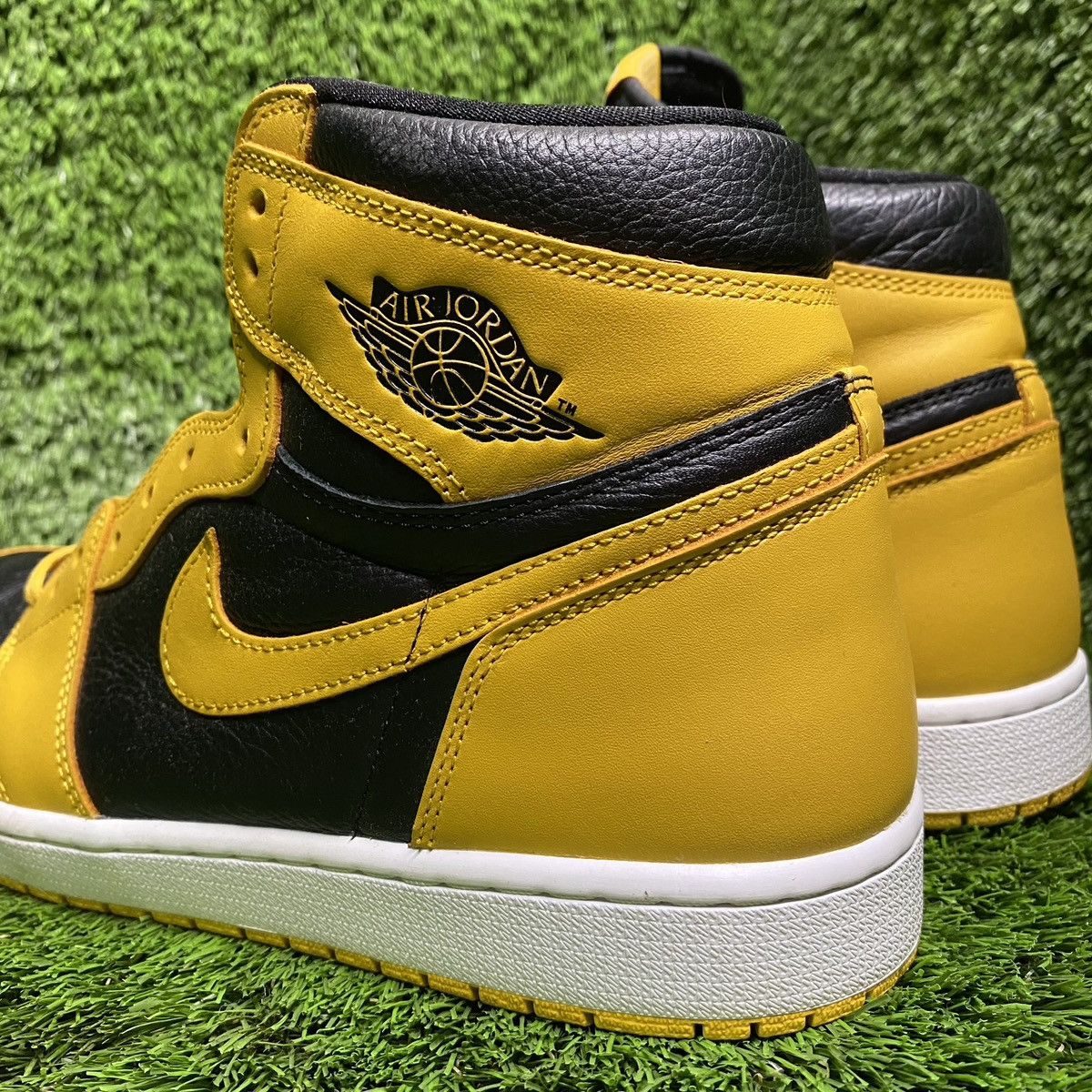 Jordan Brand Jordan 1 High “Pollen” (Size 12) Size US 12 / EU 45 - 5 Thumbnail