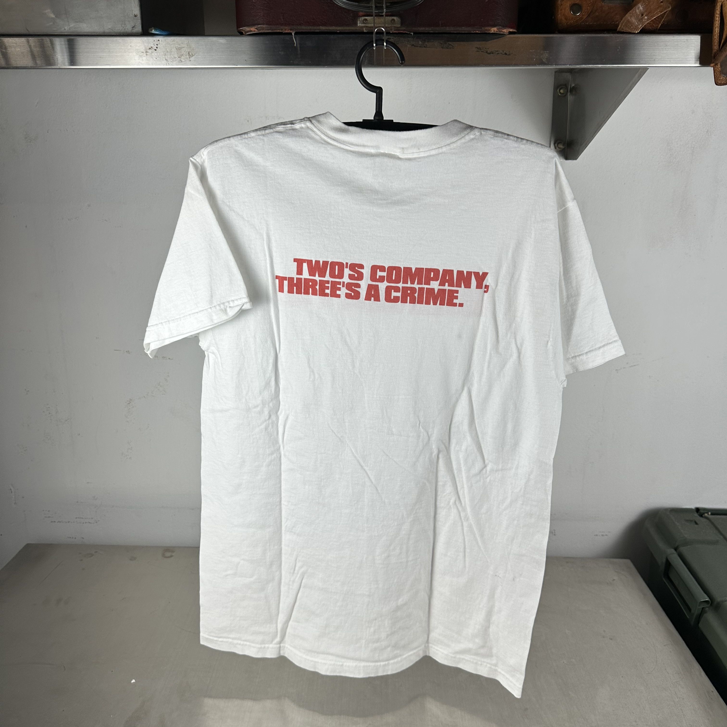 Vintage 2001 Bandits Two's Company Three's A Crime Bruce Willis Tee Size US L / EU 52-54 / 3 - 3 Thumbnail