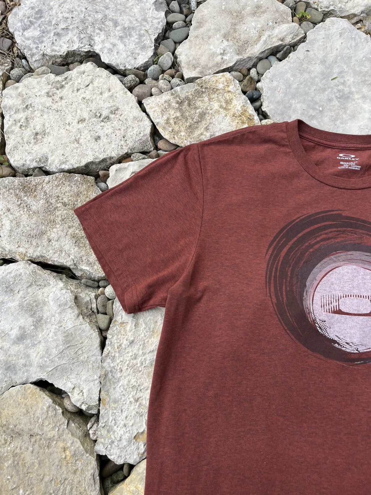 Oakley × Vintage Vintage Oakley y2k retro rust logo gorpcore t-shirt tee Size US XL / EU 56 / 4 - 4 Thumbnail