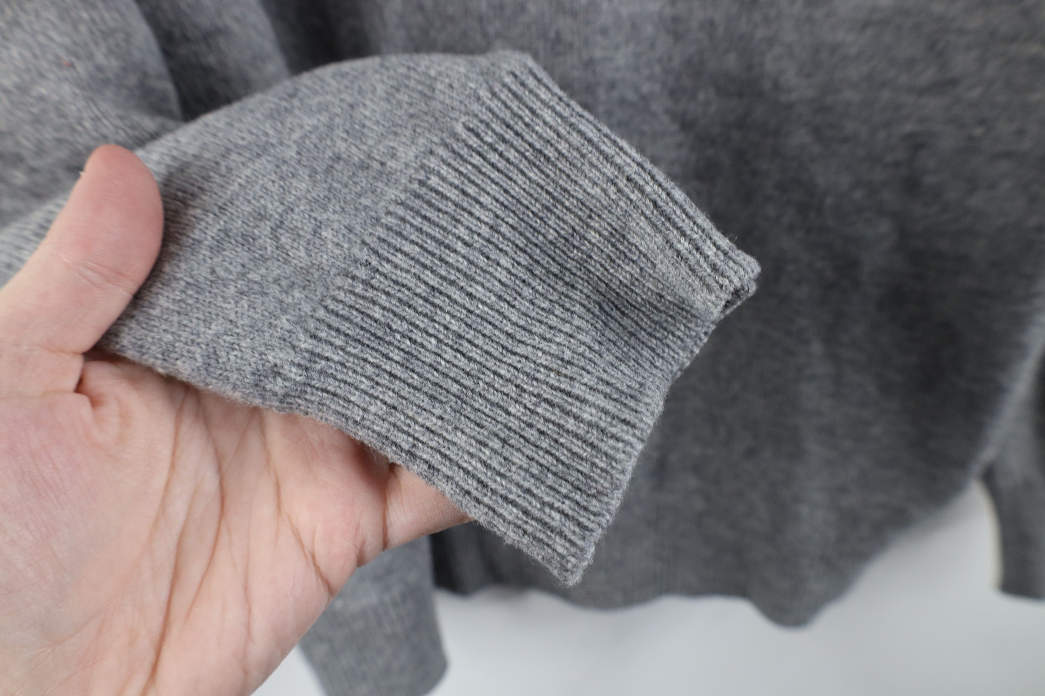 Vintage Vintage 60s Streetwear Lambswool Knit V-Neck Sweater Gray Size US XXL / EU 58 / 5 - 6 Thumbnail