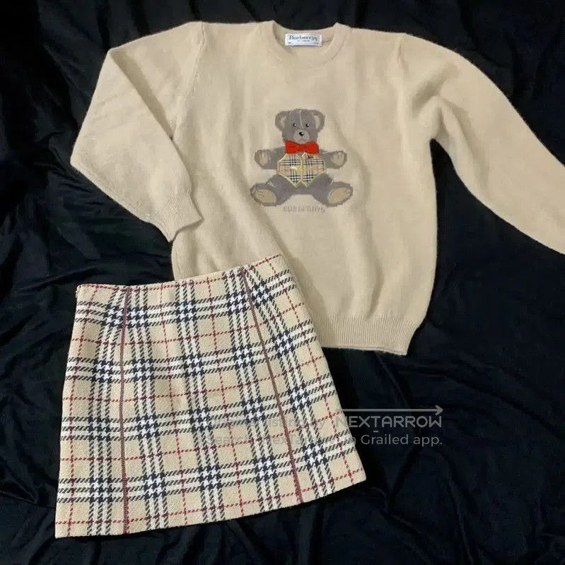 Burberry Burberry Women's Khaki Check Wool Skirt. Size 23" - 6 Thumbnail