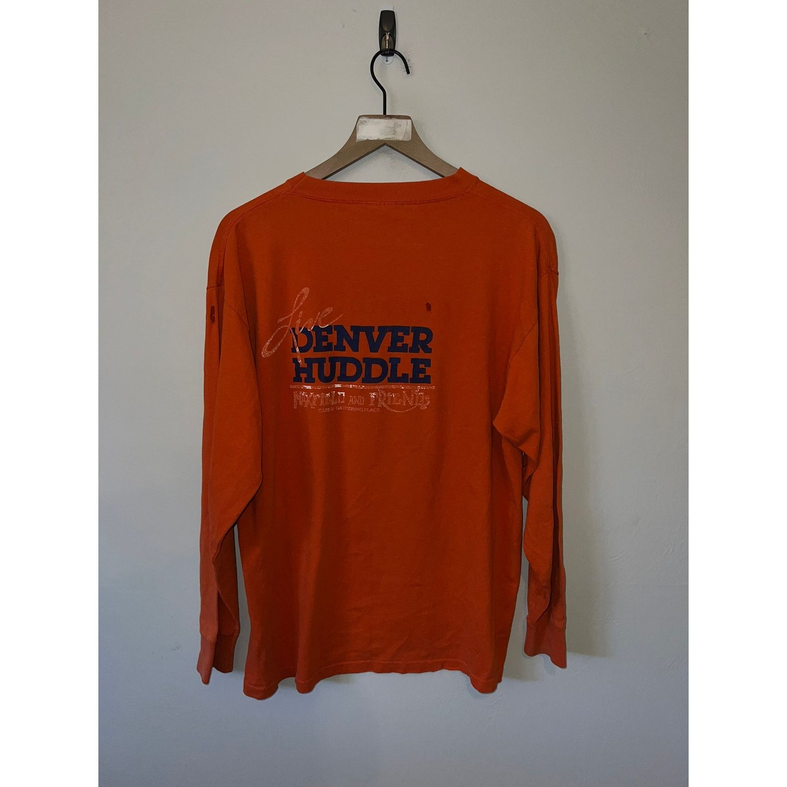 Vintage Vintage Denver Broncos Shirt Huddle 9 Sports Live NFL Tee XL Size US XL / EU 56 / 4 - 9 Thumbnail