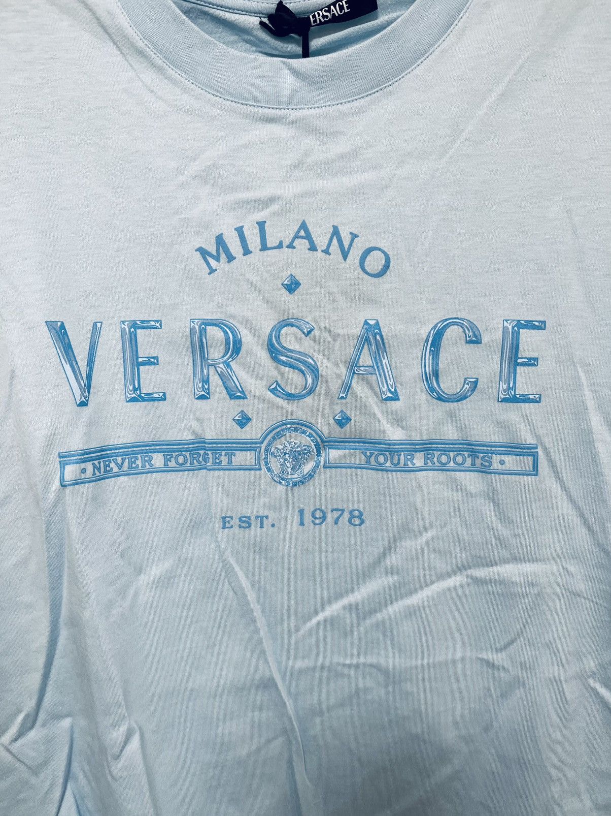 Versace Versace Pastel Blue T-Shirt Sz L Size US L / EU 52-54 / 3 - 2 Thumbnail