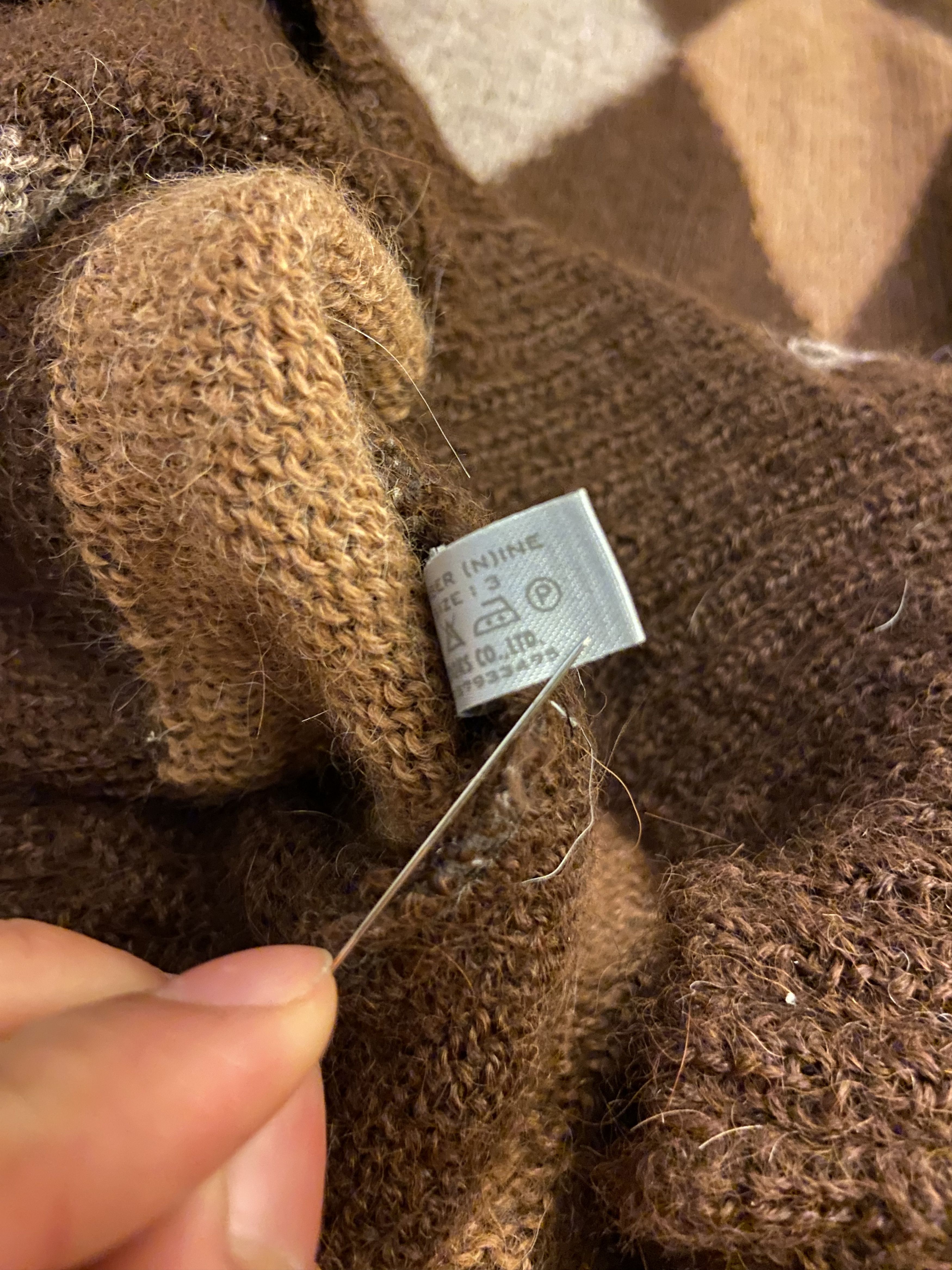 Number (N)ine AW01 "Standards" Alpaca Argyle sweater Size US M / EU 48-50 / 2 - 4 Thumbnail