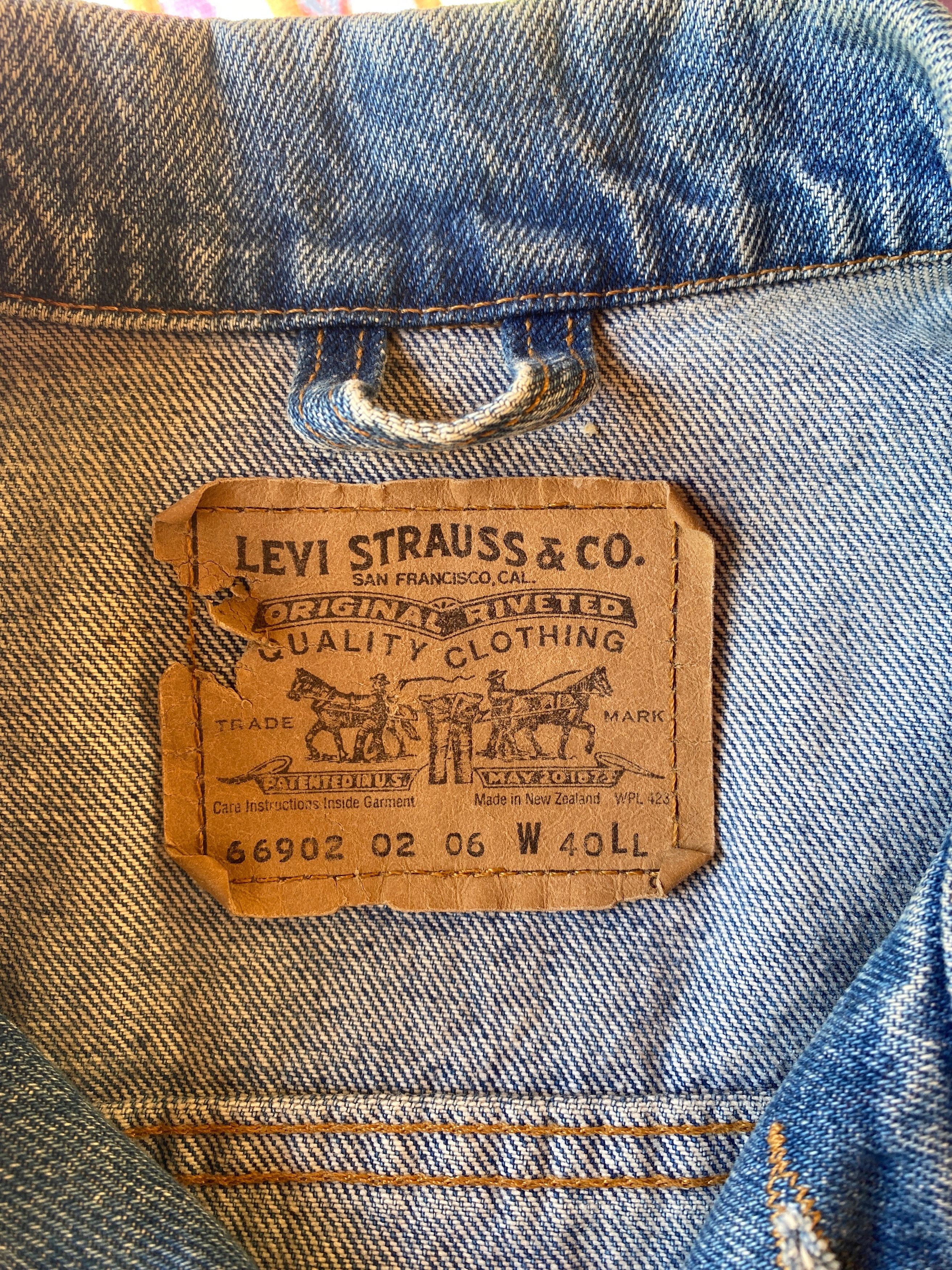 Levi's Vintage Clothing Vintage Levi’s Vest with Tiger Embroidery Size US S / EU 44-46 / 1 - 6 Thumbnail