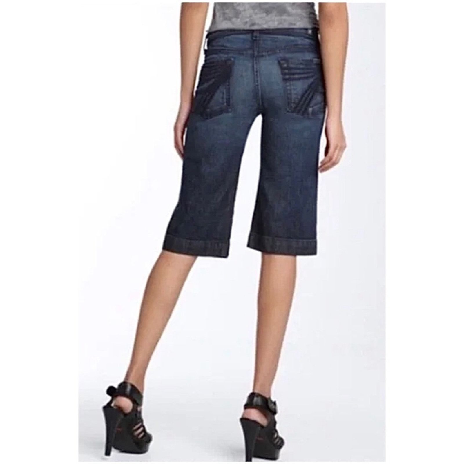 7 For All Mankind 7 For All Mankind Dojo Women’s Sz 28 Crop Jeans Dark Wash Size 28" / US 6 / IT 42 - 1 Thumbnail