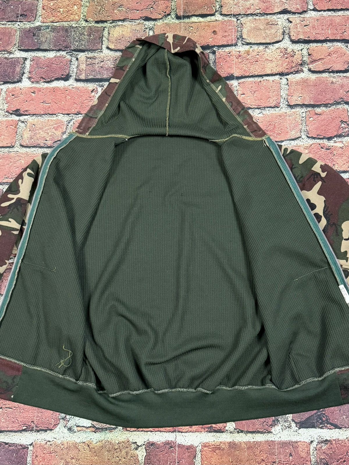 Other Vintage Camo Zip Up Hoodie Thermal Lined Sweatshirt Blank Size US L / EU 52-54 / 3 - 3 Thumbnail