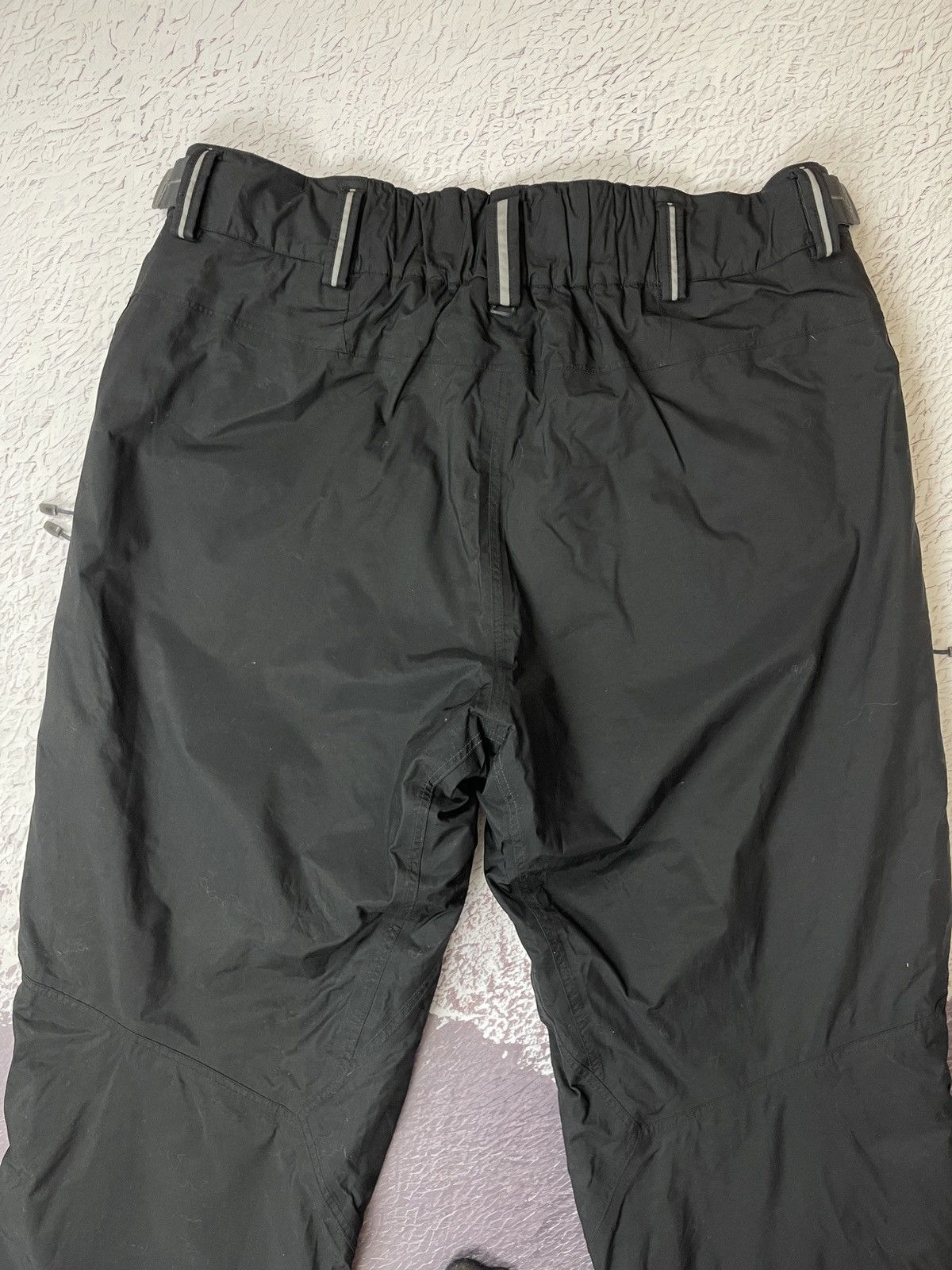 Nike ACG Nike ACG vintage y2k black outdoor snow pants ski Size US 38 / EU 54 - 16 Thumbnail