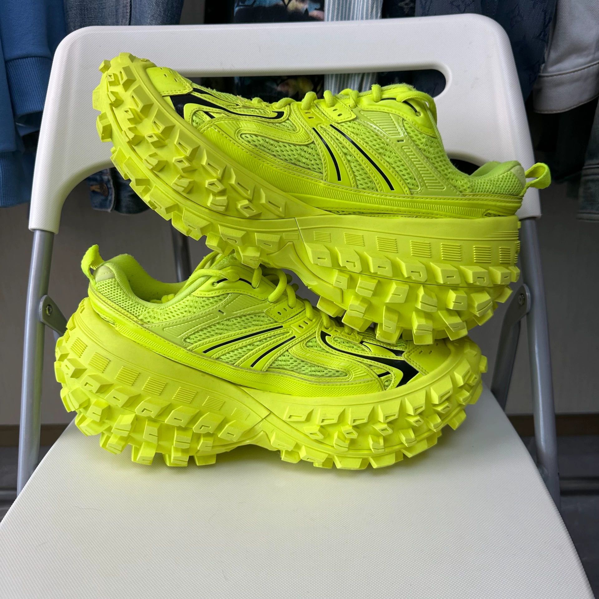 Balenciaga Balenciaga Defender BOUNCER Men's Neon Green Sneaker 44 Size US 11 / EU 44 - 8 Thumbnail