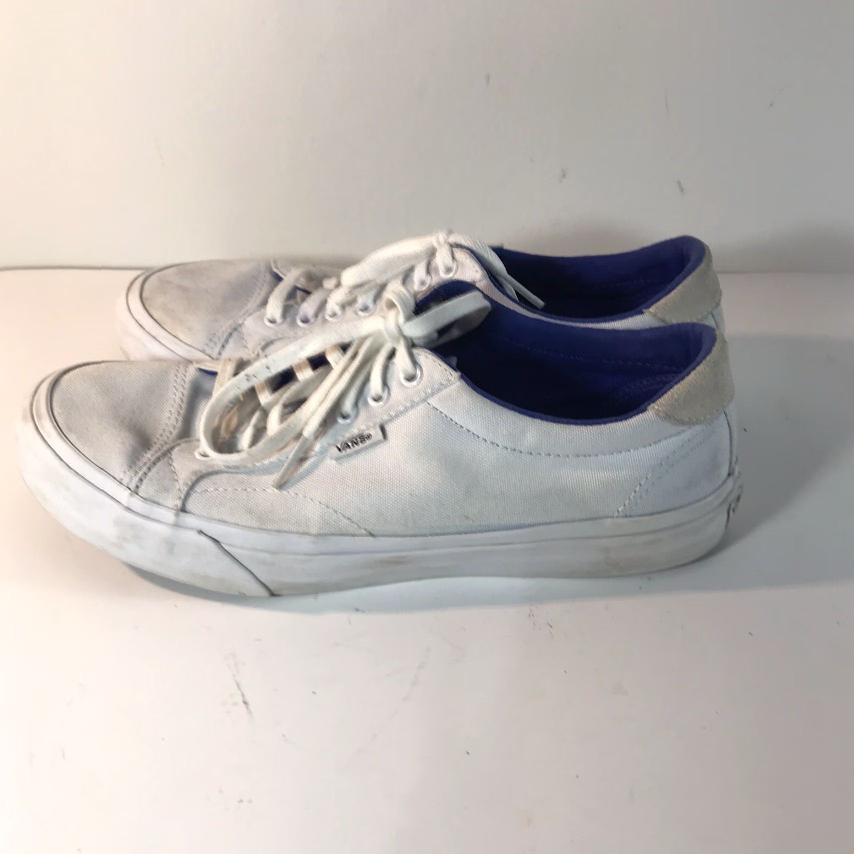 Vans VANS Off The Wall White Canvas Sneakers Women’s Size 9.5 – Lace Up Low Top Athletic Shoes for Casual Activewear Size US 9.5 / IT 39.5 - 2 Thumbnail