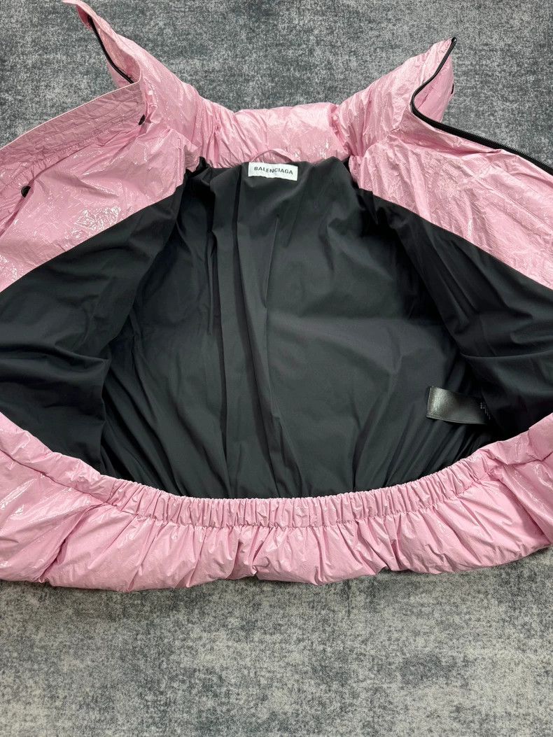 Balenciaga Balenciaga size 34 Pink bright down jacket Size S / US 4 / IT 40 - 5 Thumbnail