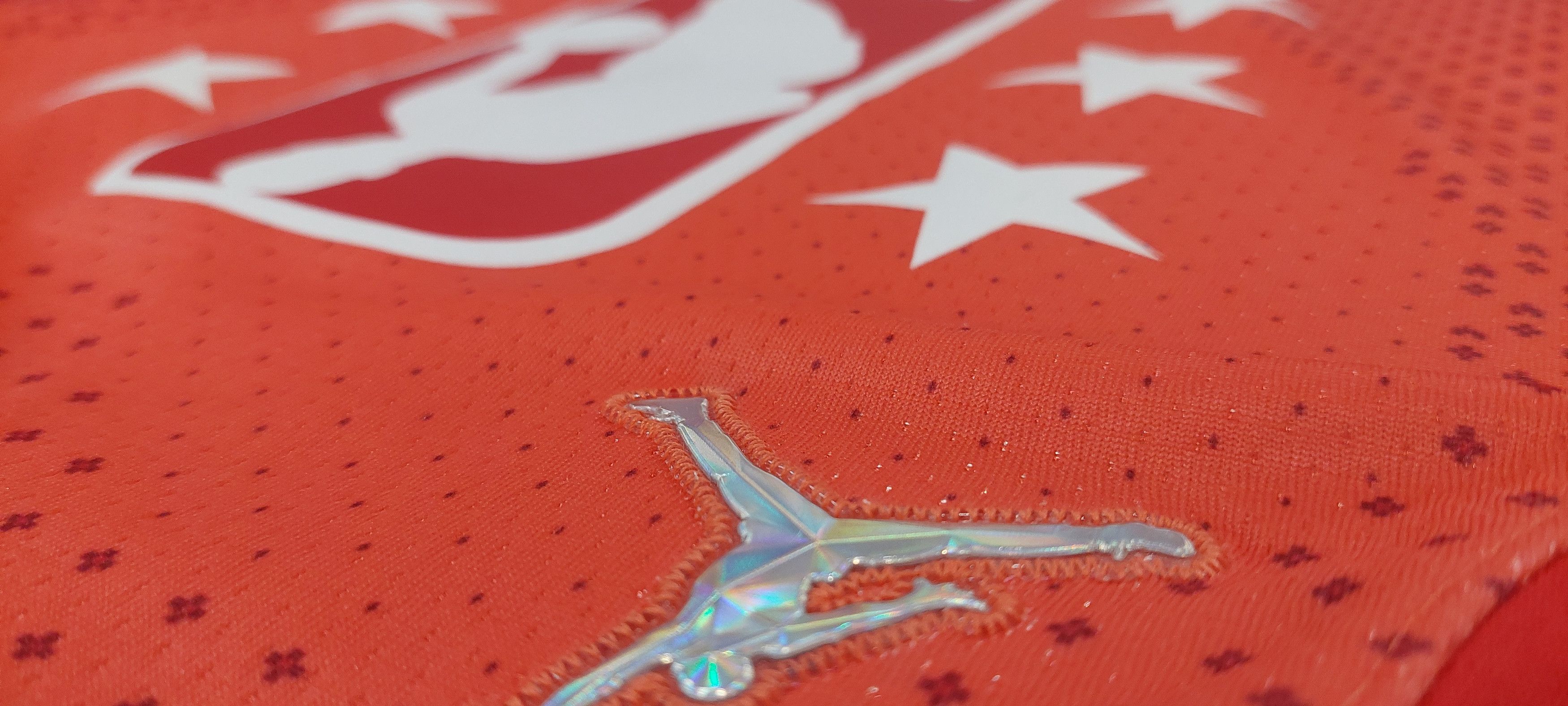 Nike Authentic 2022 LeBron James Nike All-Star Swingman Jersey Size US L / EU 52-54 / 3 - 6 Thumbnail