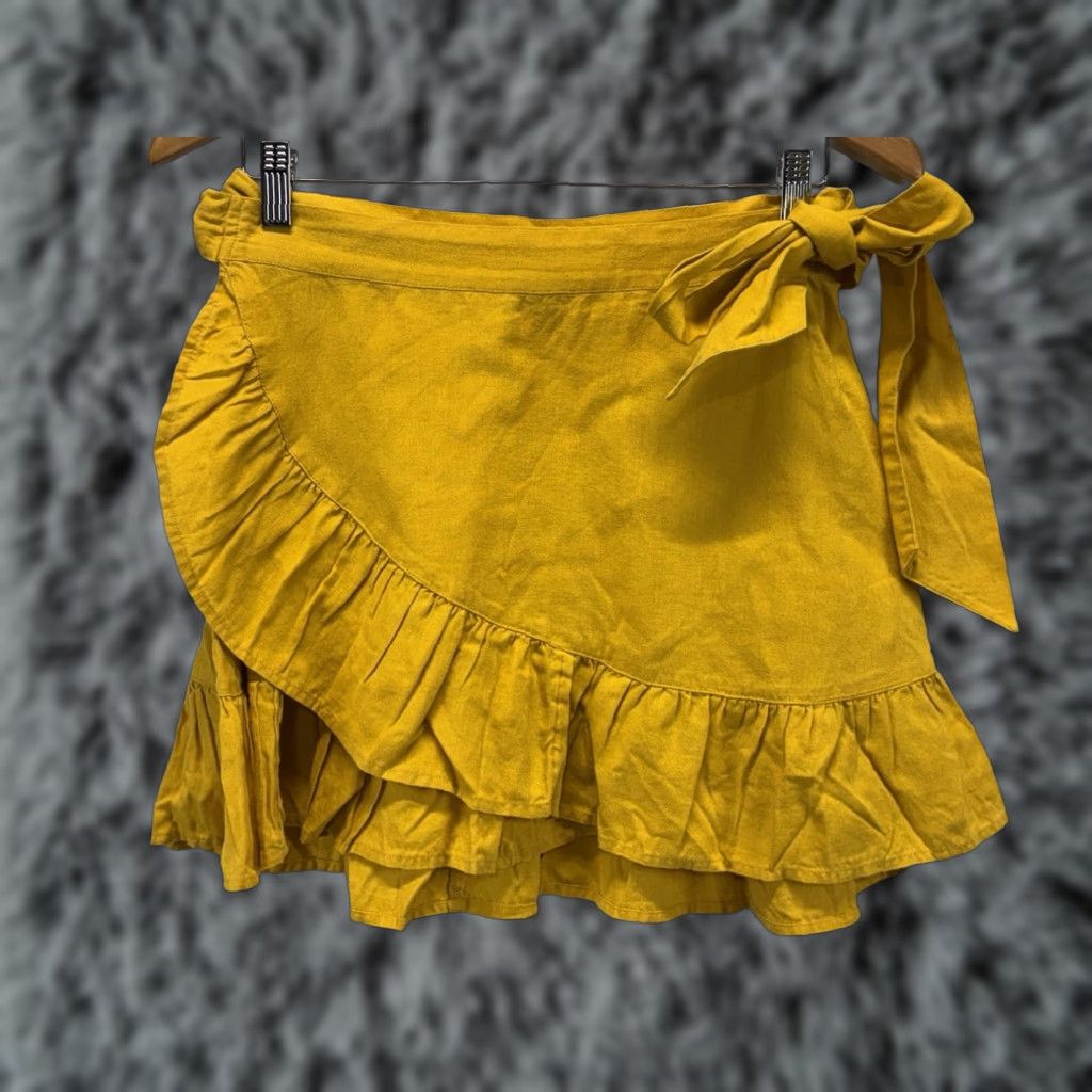 Vintage Aerie Ruffle Wrap Mini Skirt Women’s M Yellow Linen Blend Flirty Summer Skirt Size 32" / US 10 / IT 46 - 1 Thumbnail
