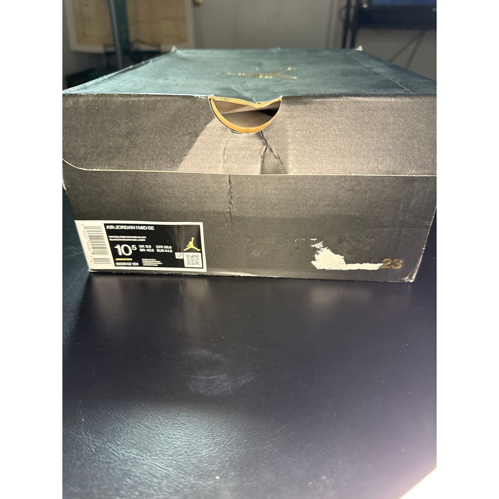 Jordan Brand NEW Jordan 1 Mid SE 'Oakland' Mens Sz 10.5 Size US 10.5 / EU 43-44 - 6 Thumbnail
