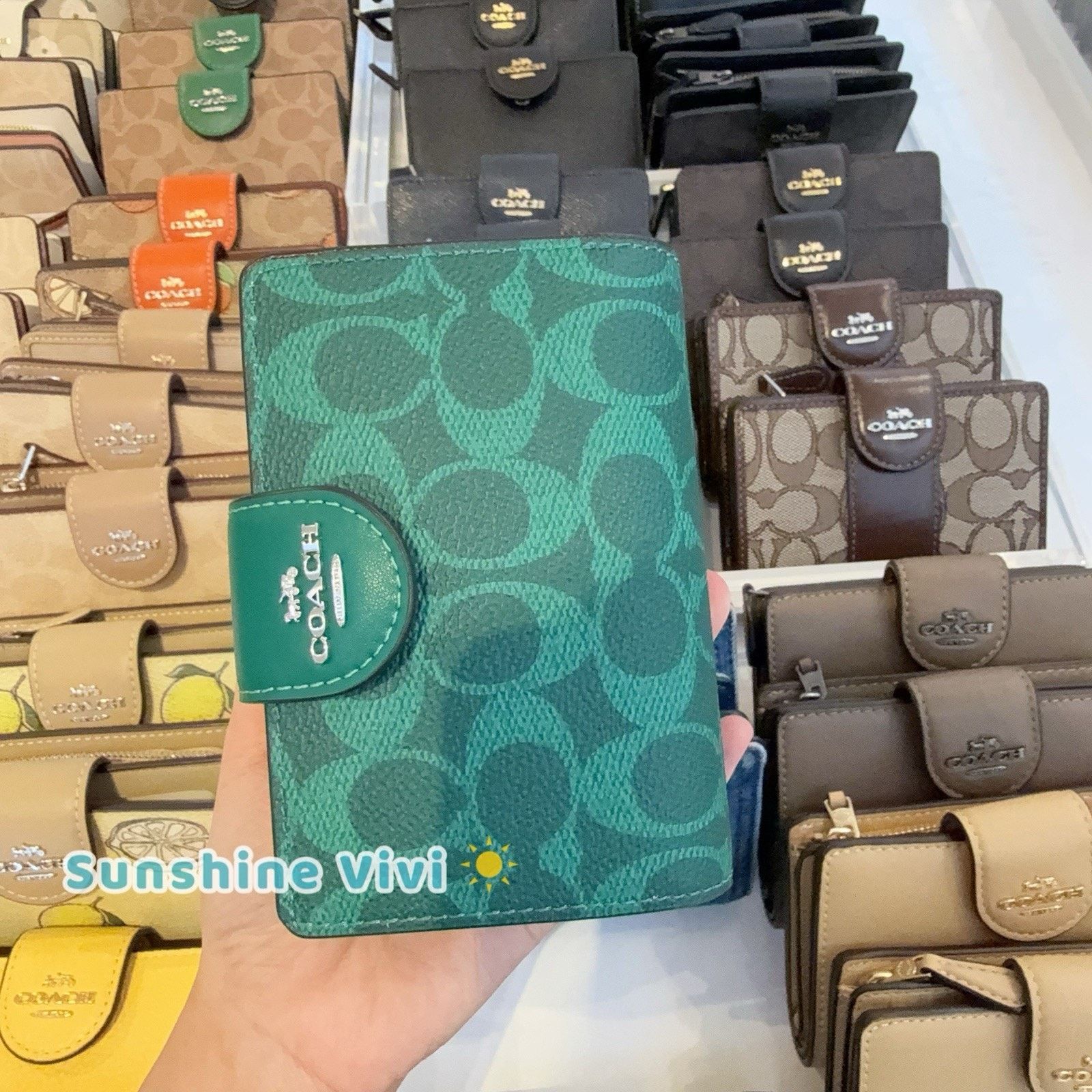 Coach NWT Coach Medium Corner Zip Wallet CW786 Silver/Bright Jade Size ONE SIZE - 1 Thumbnail
