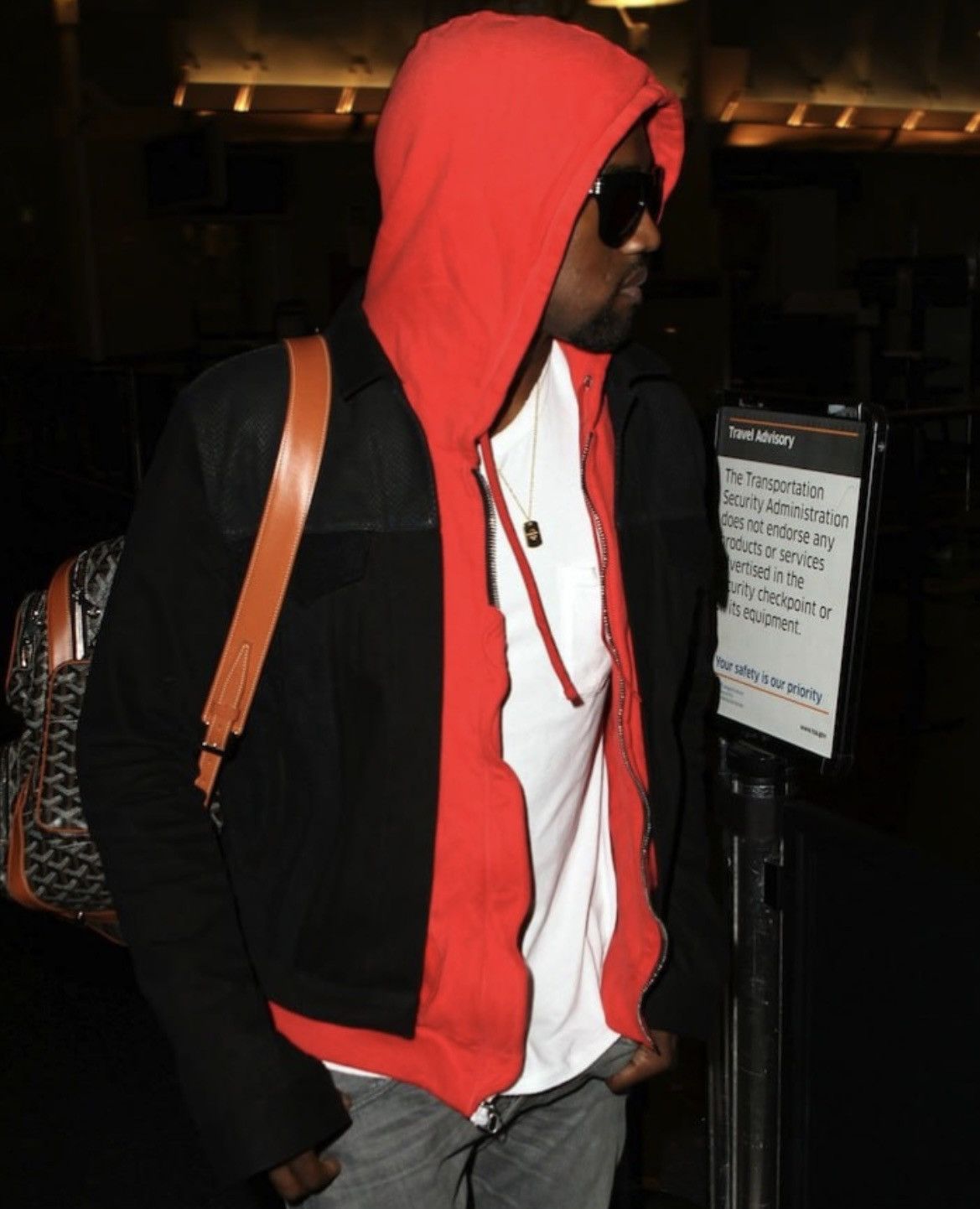 Balmain Decarnin Balmaim Homme SS10 Red Sleeveless Hoodie Size US S / EU 44-46 / 1 - 1 Thumbnail