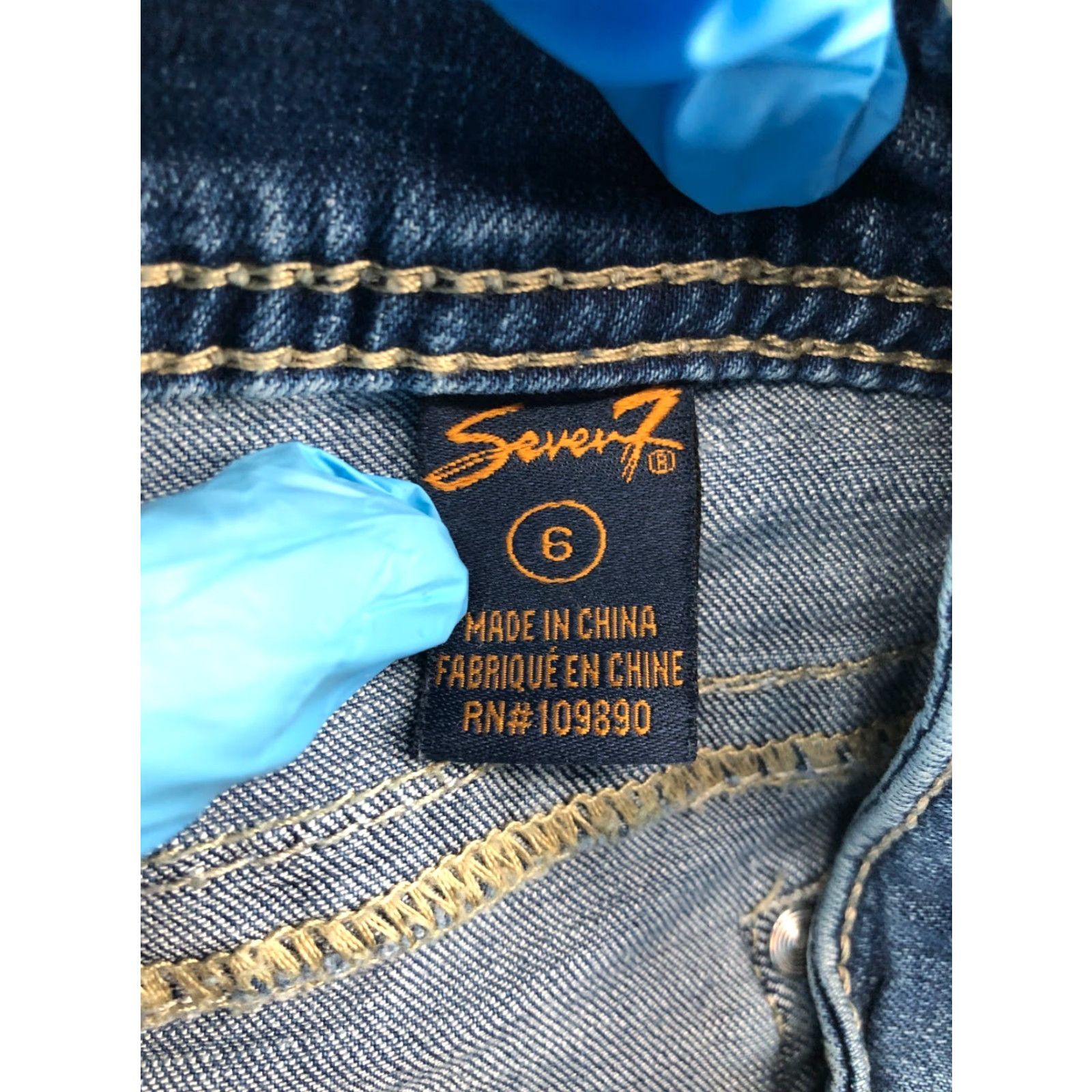 Vintage Seven7 Bermuda Shorts Womens Size 6 Mid Rise Medium Wash Blue Bermuda Shorts Womens Size 6 Mid Rise Medium Wash Blue Size 28" / US 6 / IT 42 - 7 Thumbnail