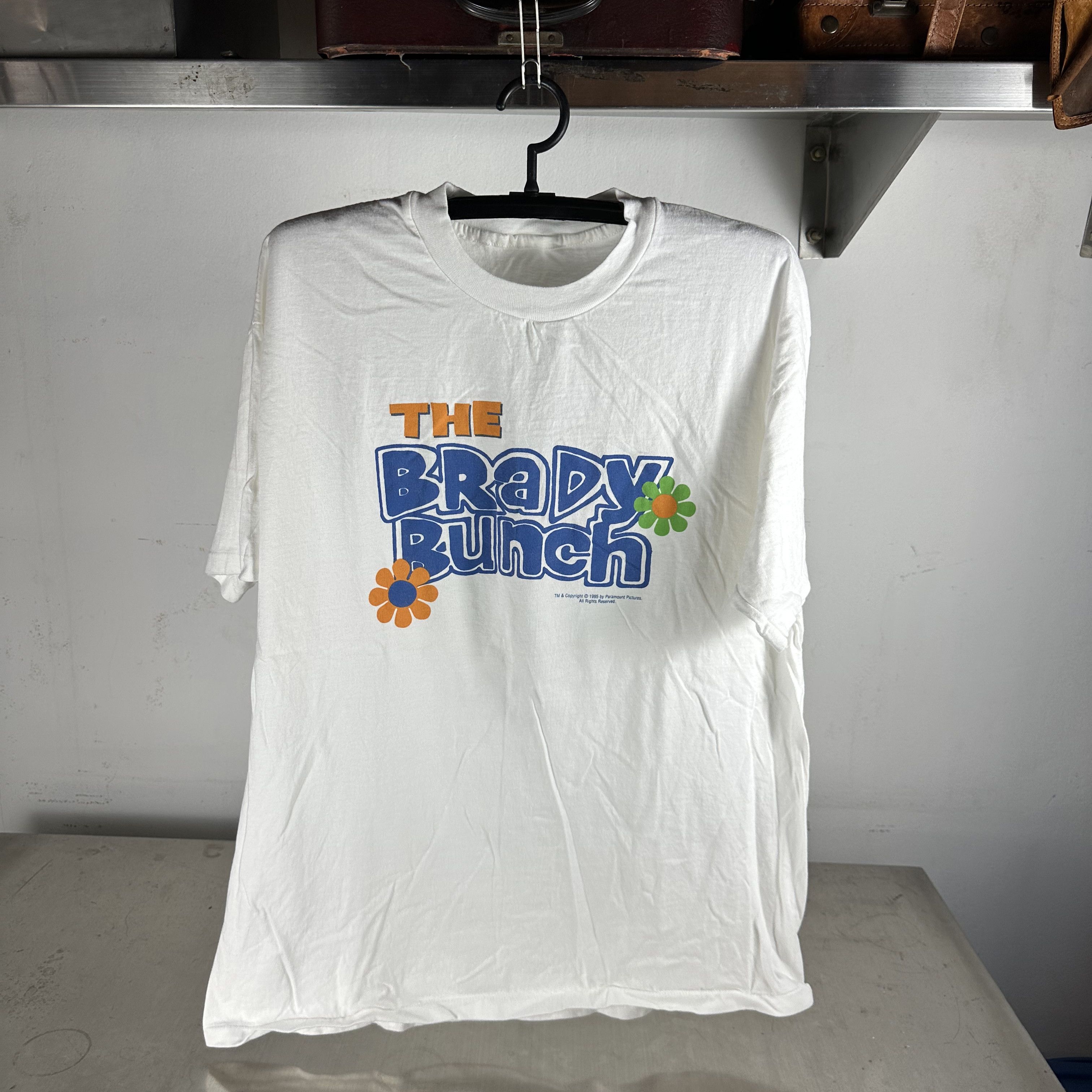 Vintage ​Vintage 1995 The Brady Bunch Movie Promo T-shirt Size US XL / EU 56 / 4 - 1 Thumbnail