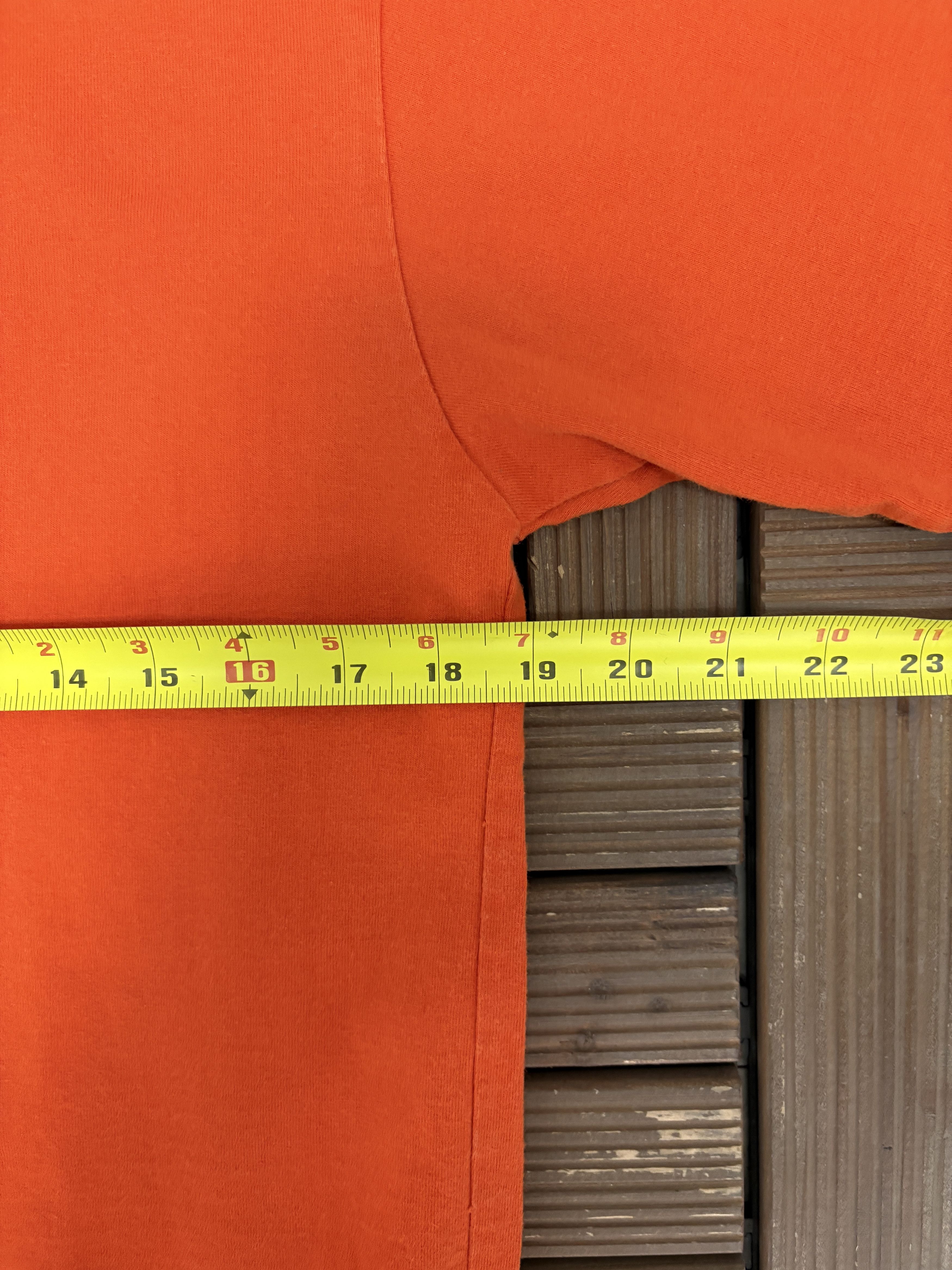 Vintage Guess Jeans Phys. Ed Vintage Orange T-Shirt Tee Size US M / EU 48-50 / 2 - 6 Thumbnail