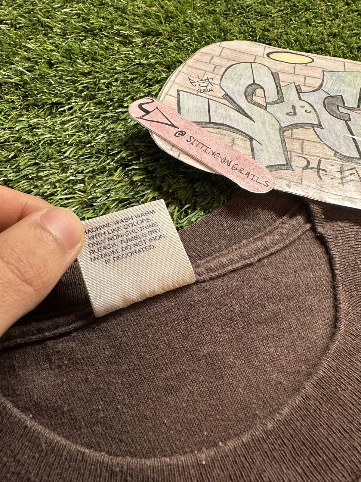 Supreme SS03 Supreme Mr.Cloudy Tee Size Medium Brown Vintage Size US M / EU 48-50 / 2 - 5 Thumbnail