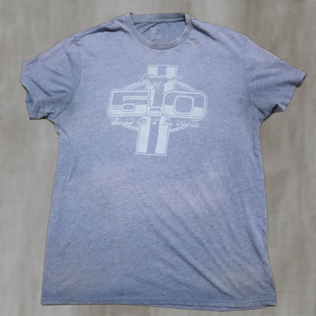 Gap Ford Mustang Racing Emblem Logo Graphic Tee Shirt Adult Men M Gray Cotton Shirt Mens M Ford Mustang Racing Emblem Logo Graphic Tee Size US M / EU 48-50 / 2 - 1 Thumbnail