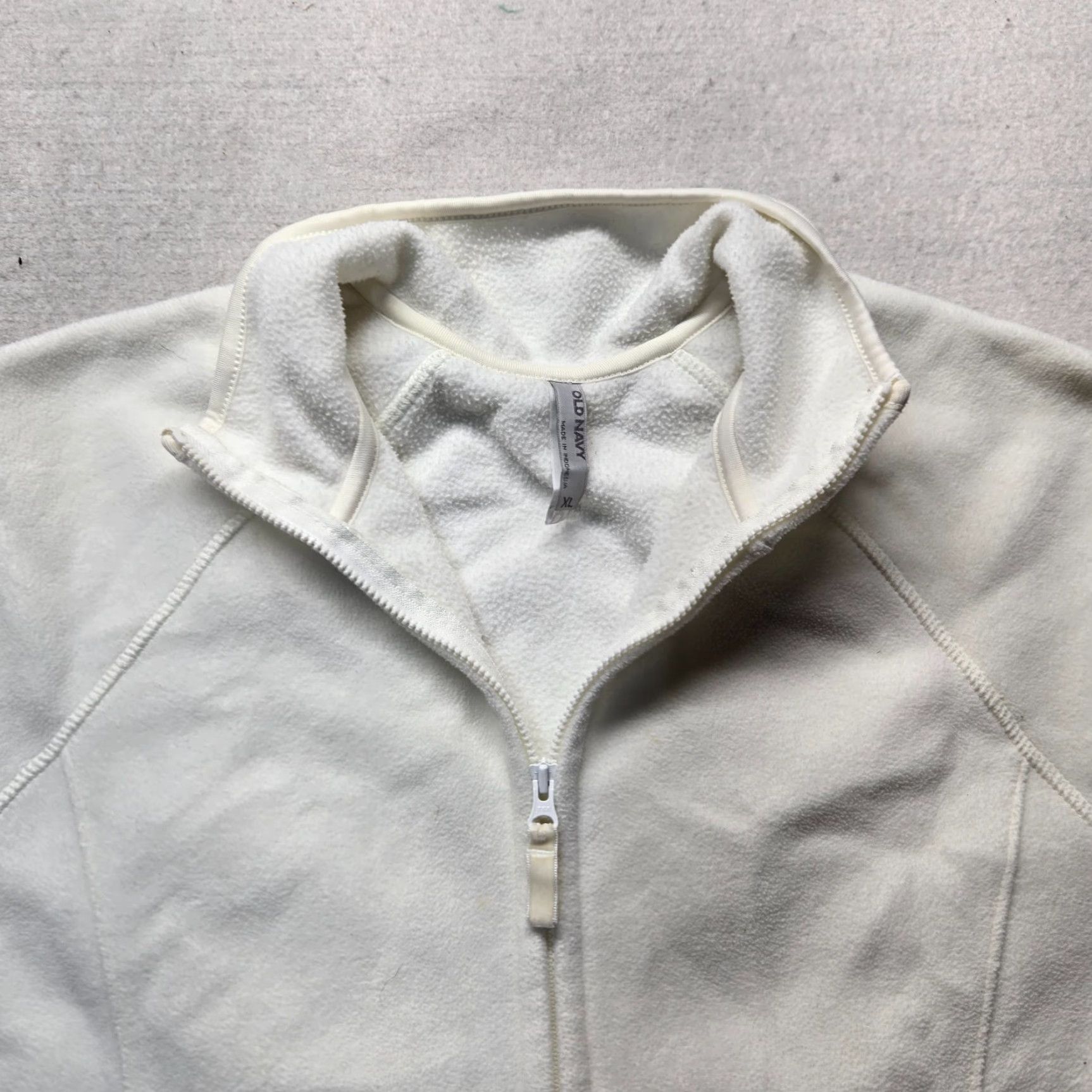 Old Navy Old Navy White Pullover Sweatshirt Adult XL 1/4 Zip Fleece Size XL Women Women’s White 2000s Vintage? Size XL / US 12-14 / IT 48-50 - 2 Thumbnail
