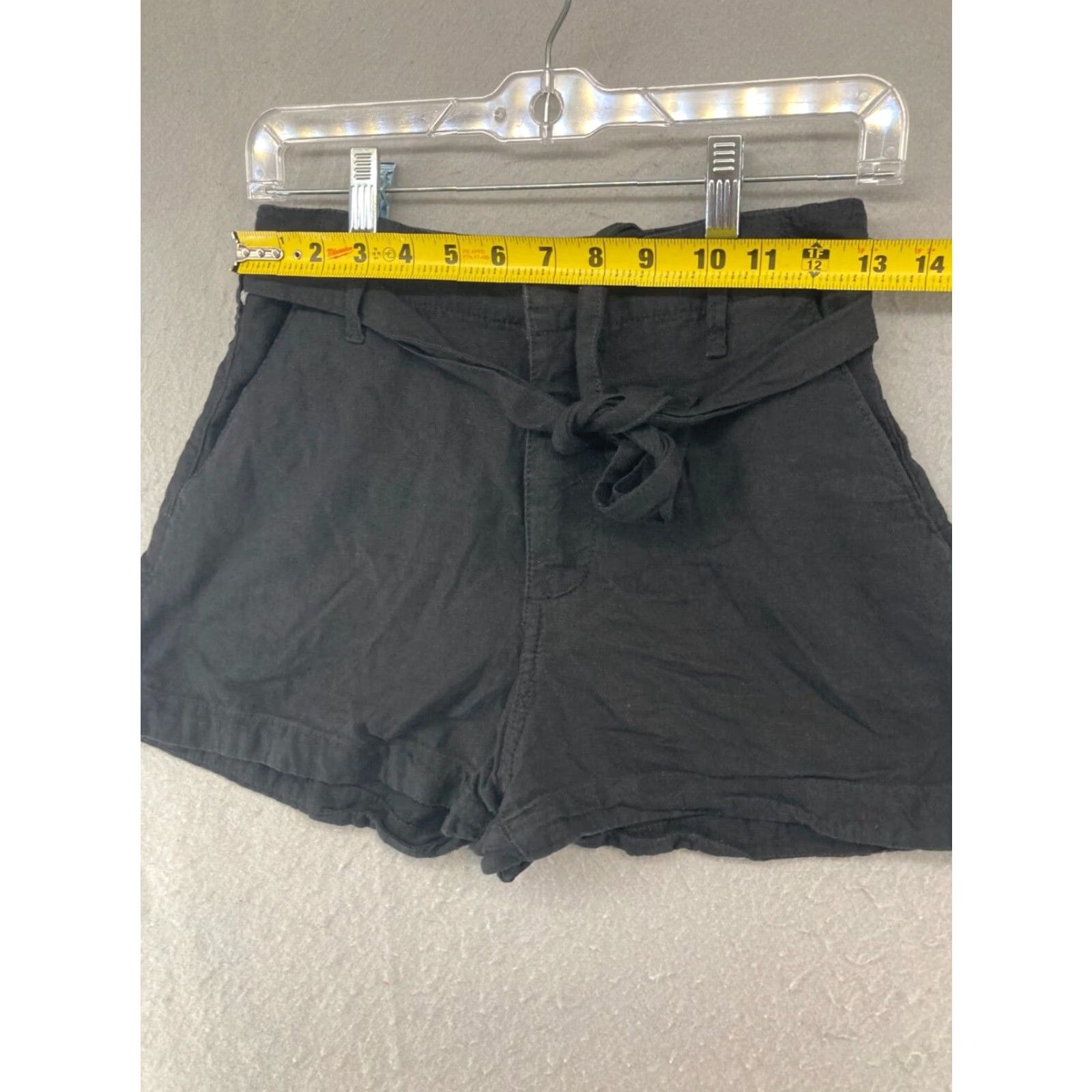 Abercrombie & Fitch Abercrombie & Fitch Womens Shorts XS Black Paperbag Short Women XS Black Abercrombie & Fitch Paperbag Shorts Black Size 26" / US 2 / IT 38 - 2 Thumbnail