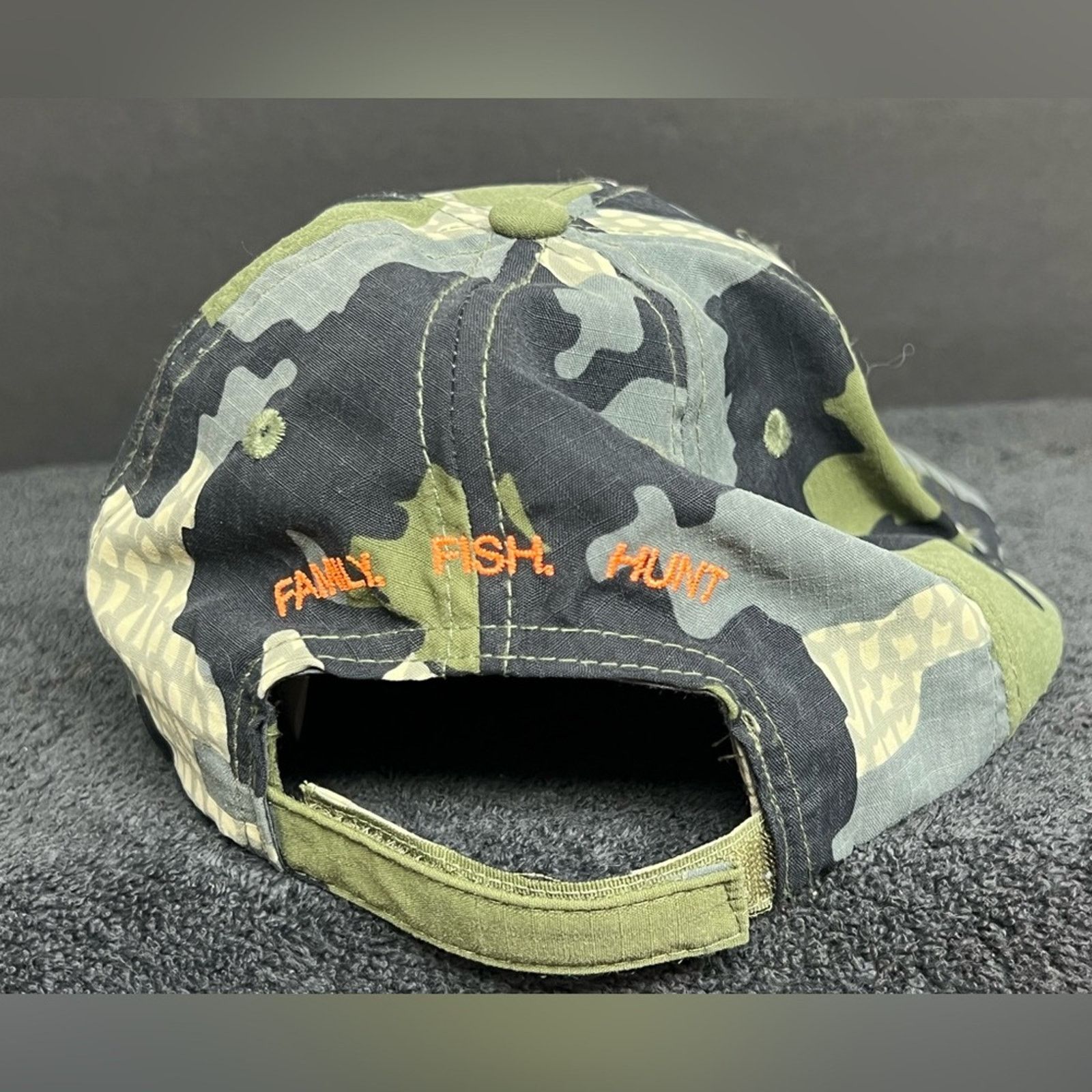 Other KUIU Camo Hat - Adjustable - Embroidered- Family, Fish, Hunt Size ONE SIZE - 2 Thumbnail