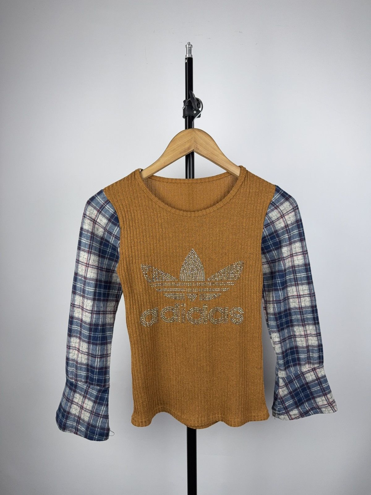 Adidas Y2K Adidas Rhinestone Knit Top Flannel Sleeve Remix Size S / US 4 / IT 40 - 1 Thumbnail