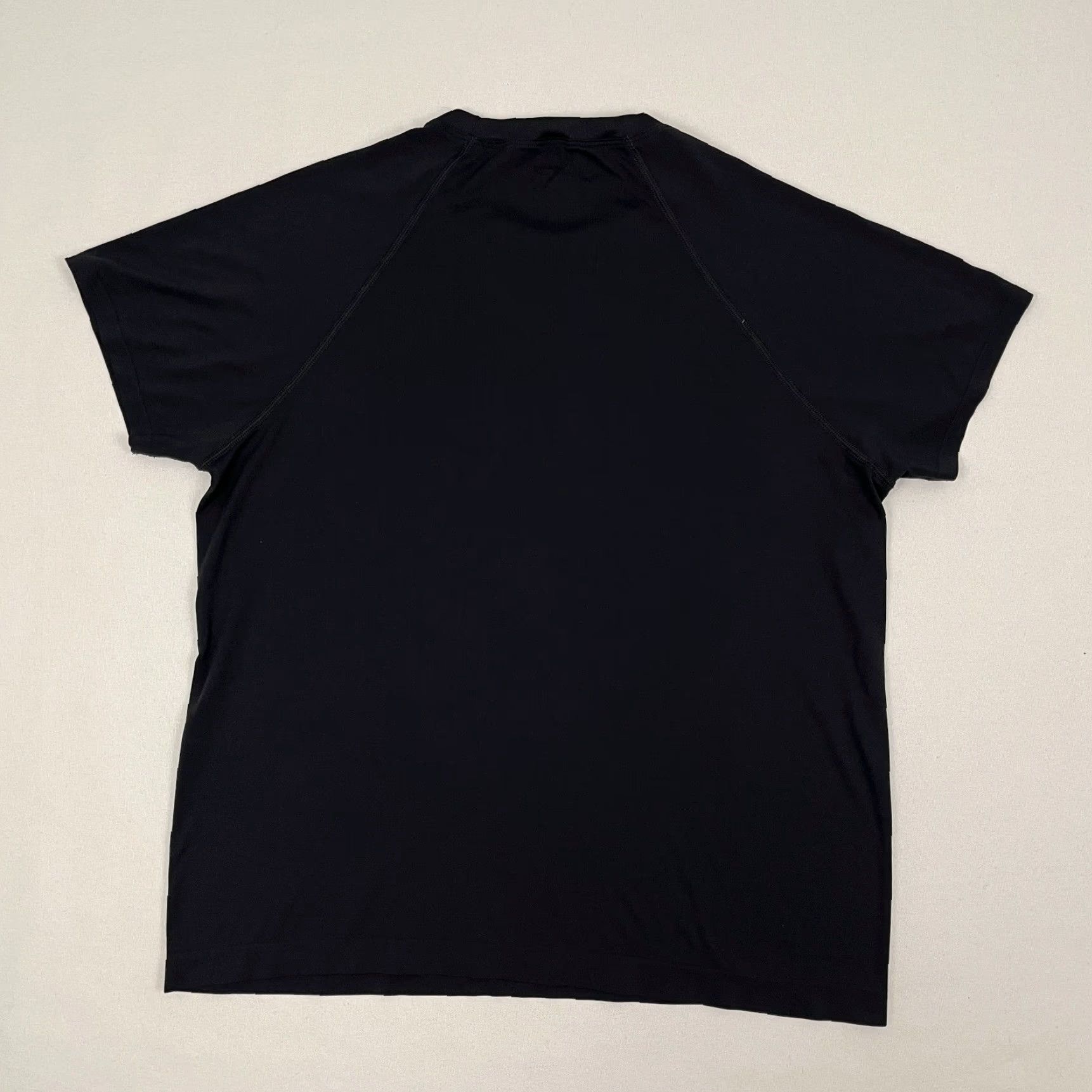 Gymshark Gymshark Apollo Shirt Mens Large Black Active Workout Training Gym Short Sleeve Size US L / EU 52-54 / 3 - 6 Thumbnail