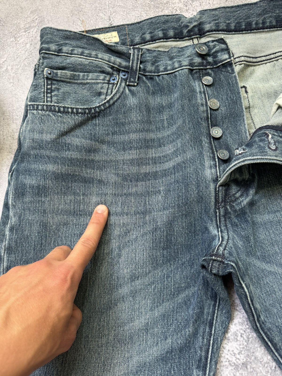 Levi's × Vintage Vintage Levi’s 501 Faded Blue Jeans 34x32 Size US 34 / EU 50 - 17 Thumbnail