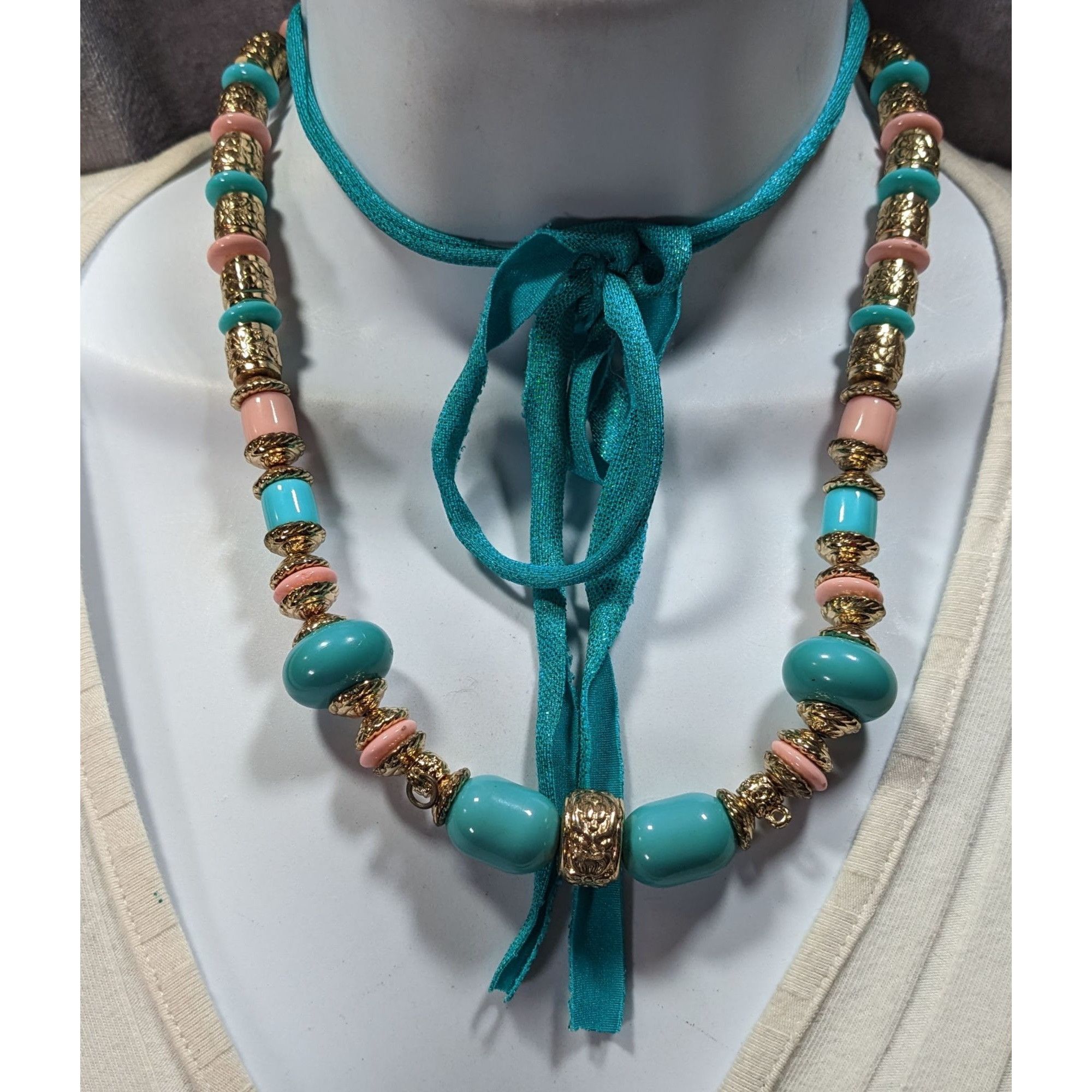 Other Vintage Bohemian Festival Blue Pink And Gold Floral Necklace Size ONE SIZE - 2 Thumbnail