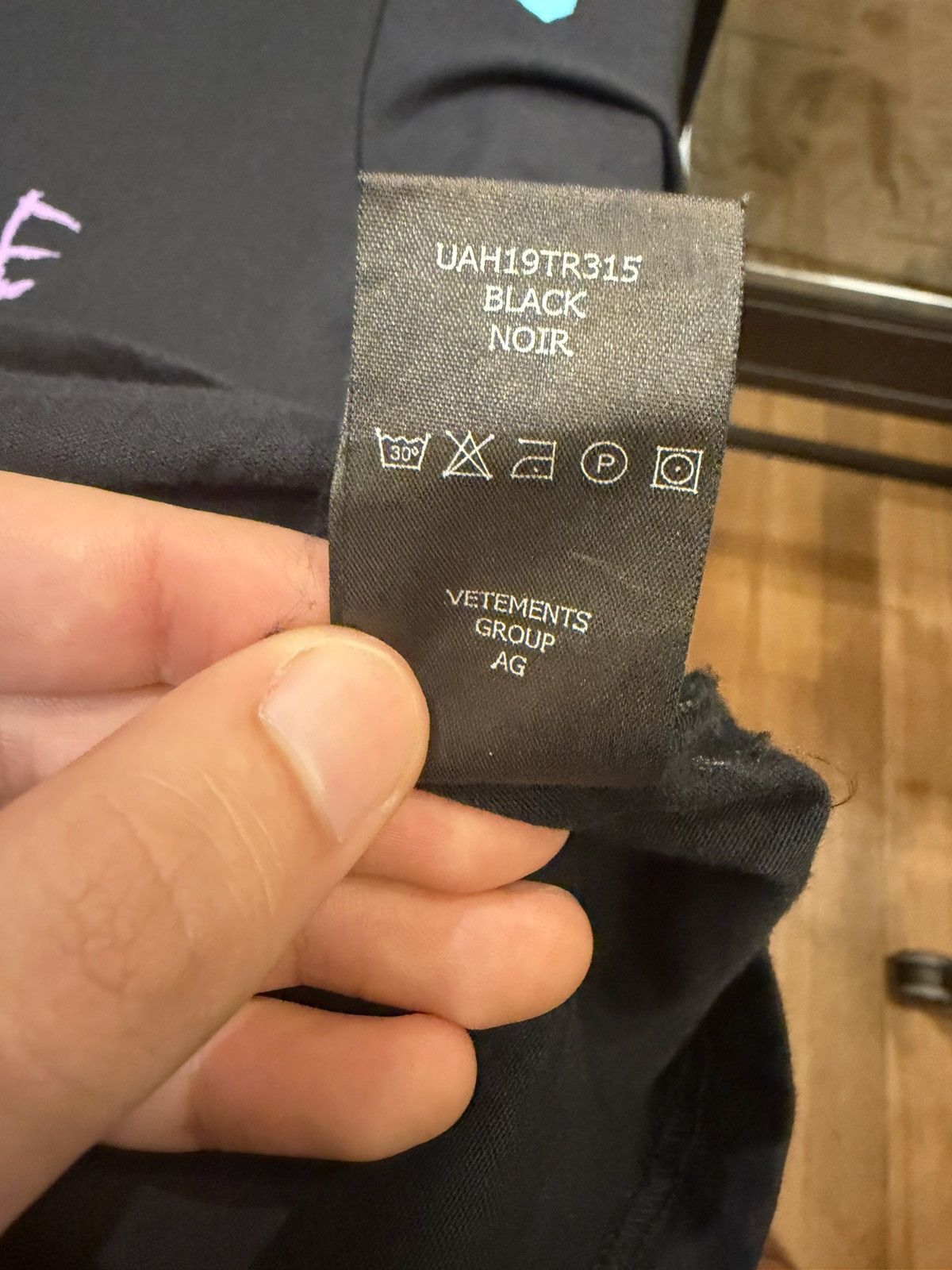 Vetements Vetements ‘Elephant in the Room’ Drawing Tee Size US M / EU 48-50 / 2 - 6 Thumbnail