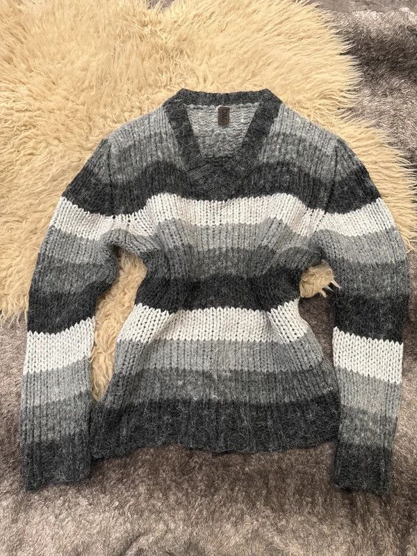 Dolce & Gabbana Dolce & Gabbana Gradient Grey Striped V-Neck Sweater Size S / US 4 / IT 40 - 1 Thumbnail