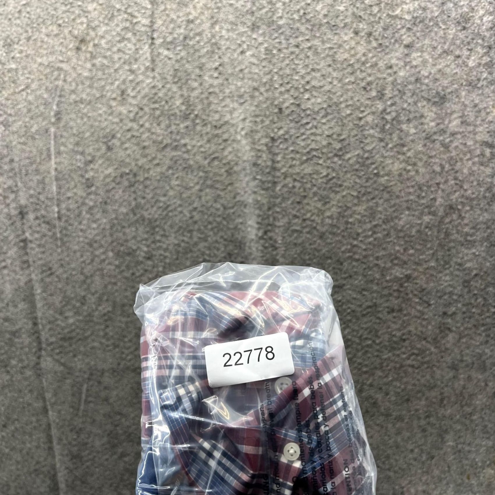 Izod VINTAGE IZOD Shirt Men XL Red Plaid Button-Down Casual Premium Essential Casual Shirt (Izod) Size US XL / EU 56 / 4 - 2 Thumbnail