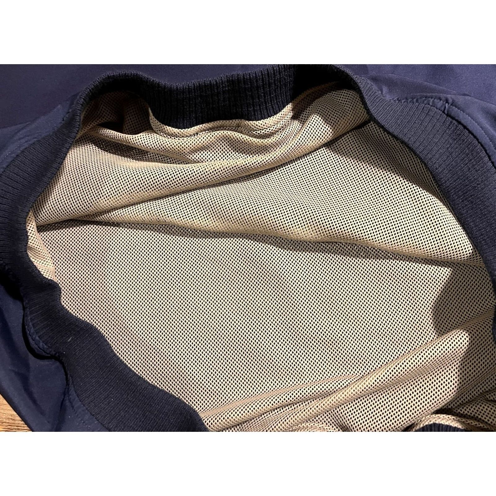 Russell Athletic VINTAGE Russell Athletic NCAA Blank Vest Men’s XL Navy Blue Vest Mens XL Navy Blue 80s 90s Retro Sports Shirts Category: Vest Size US XL / EU 56 / 4 - 7 Thumbnail