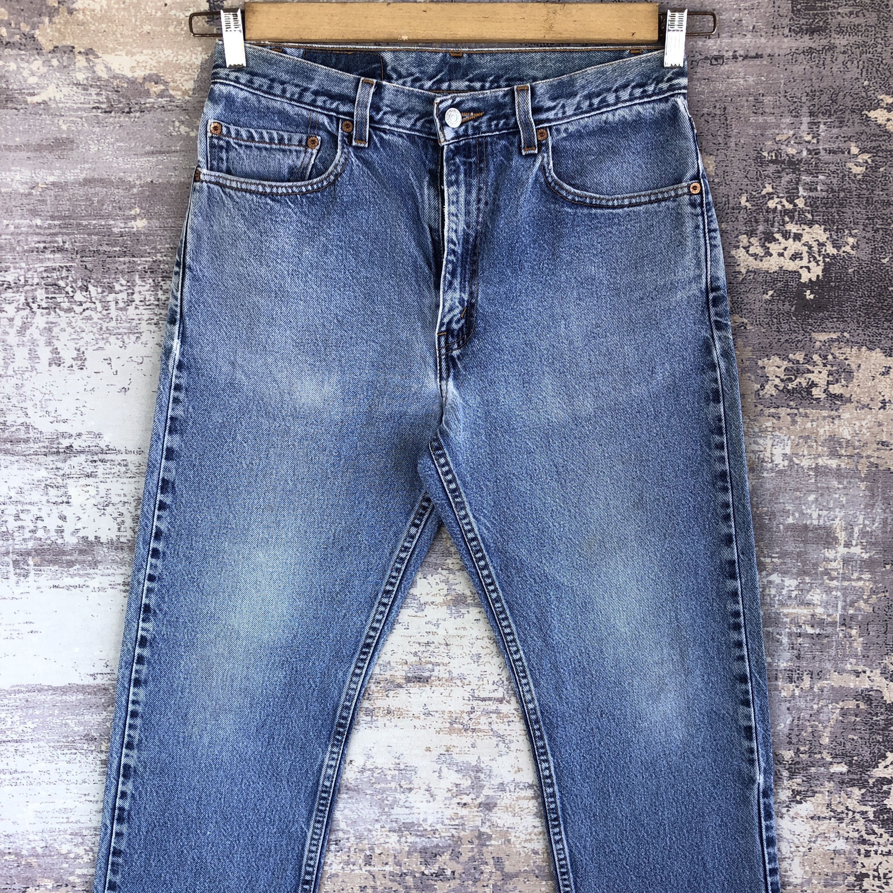 Levi's Vintage Levis 505 Distressed Blue Wash Jeans Levi's Denim Size US 32 / EU 48 - 3 Thumbnail